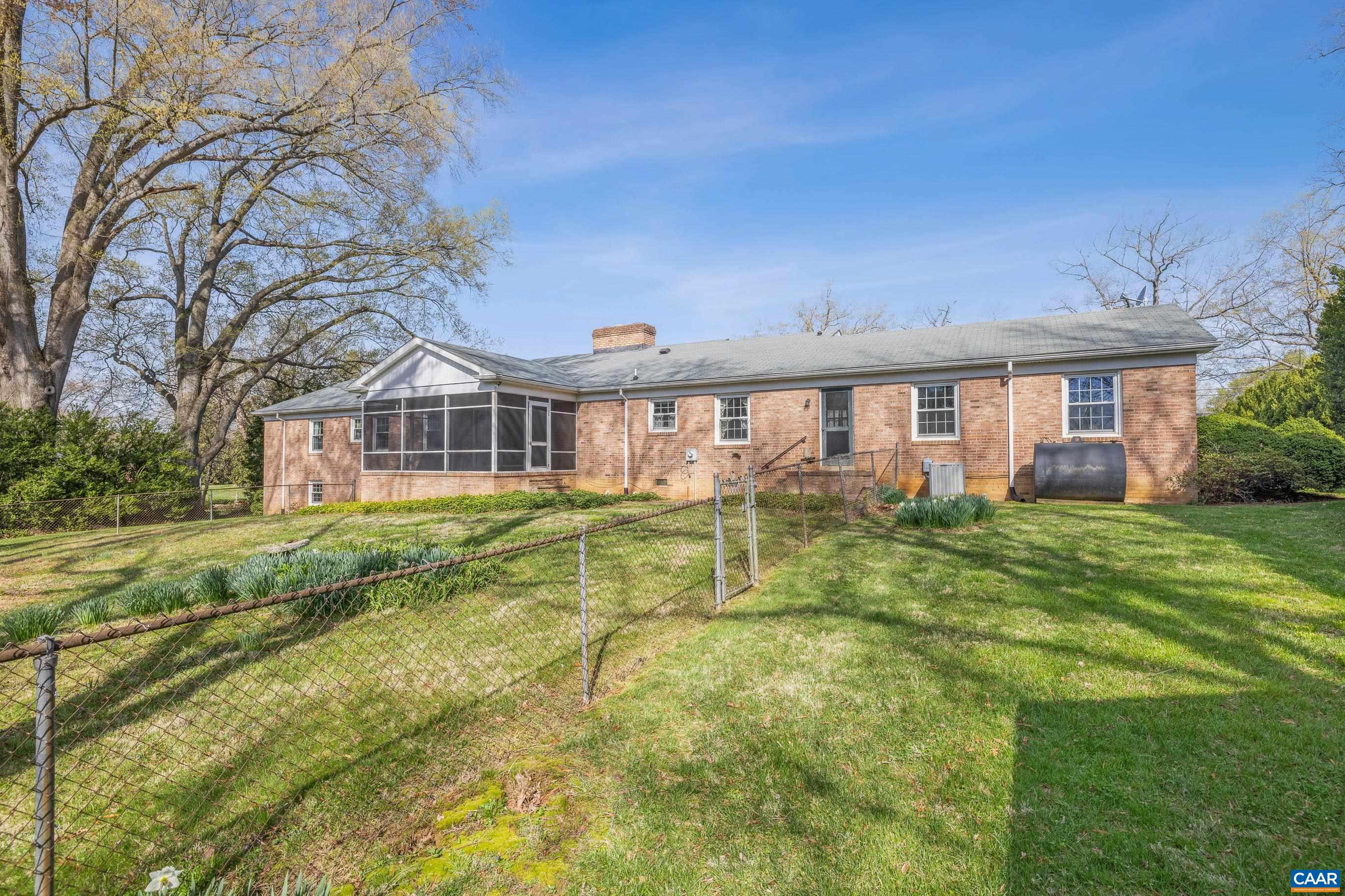 505 W BAKER ST, GORDONSVILLE, Virginia 22942, 4 Bedrooms Bedrooms, ,2 BathroomsBathrooms,Residential,505 W BAKER ST,675428 MLS # 675428