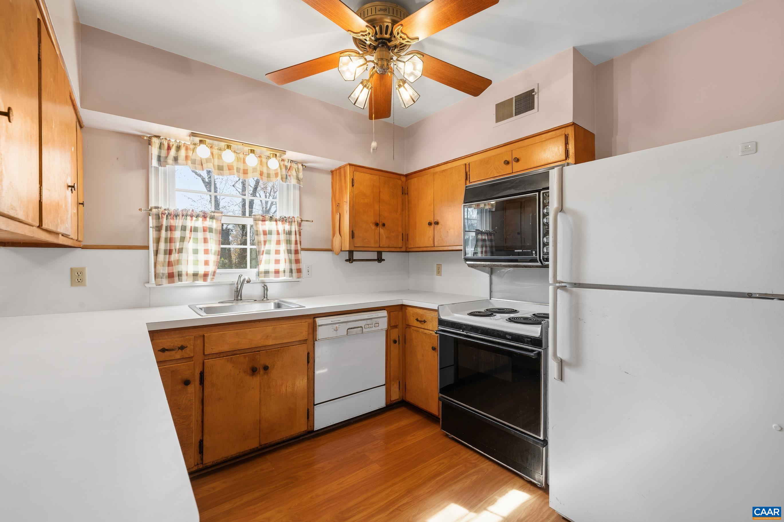 505 W BAKER ST, GORDONSVILLE, Virginia 22942, 4 Bedrooms Bedrooms, ,2 BathroomsBathrooms,Residential,505 W BAKER ST,675428 MLS # 675428