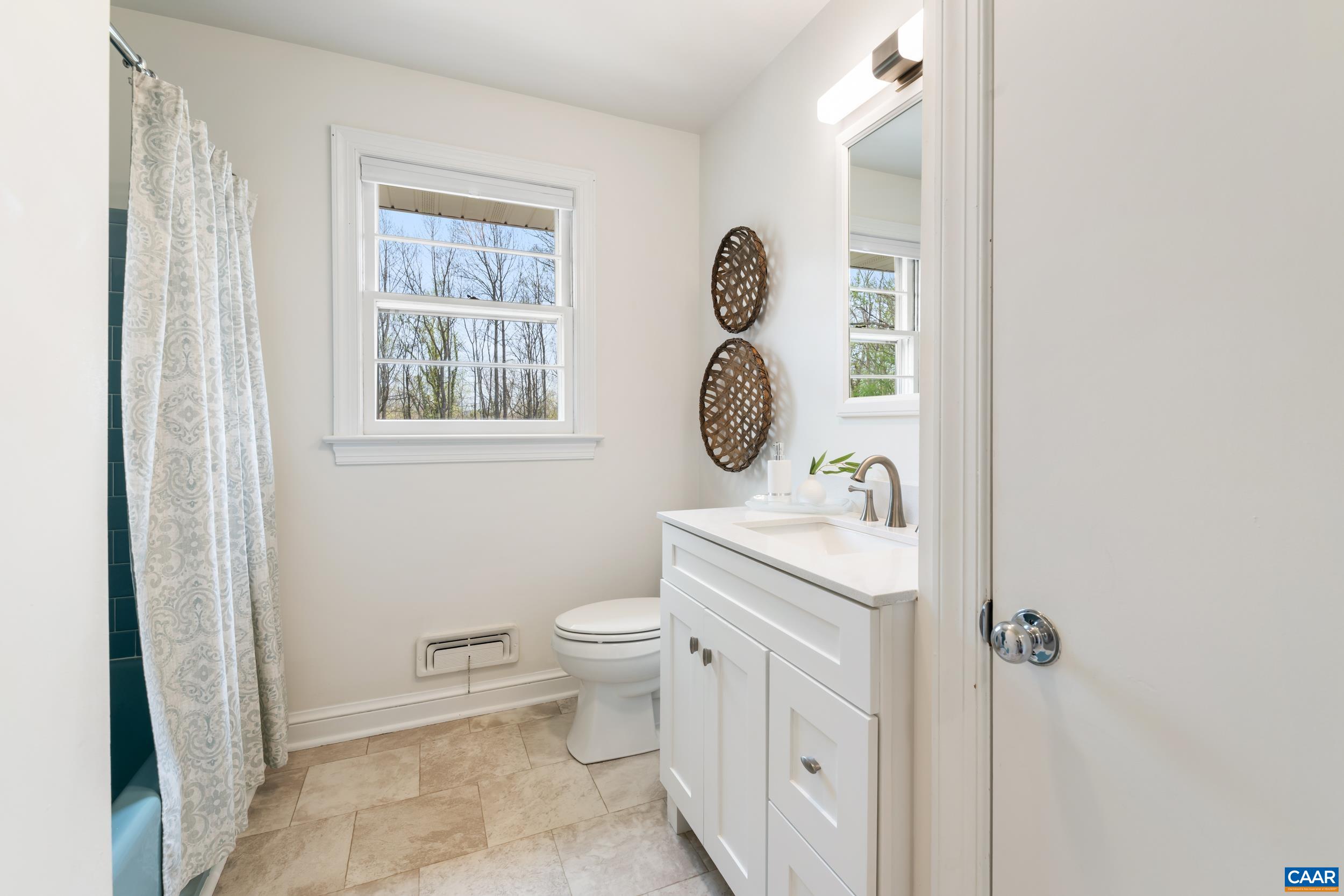 6459 HILLSBORO LN, CROZET, Virginia 22932, 3 Bedrooms Bedrooms, ,1 BathroomBathrooms,Residential,6459 HILLSBORO LN,675431 MLS # 675431