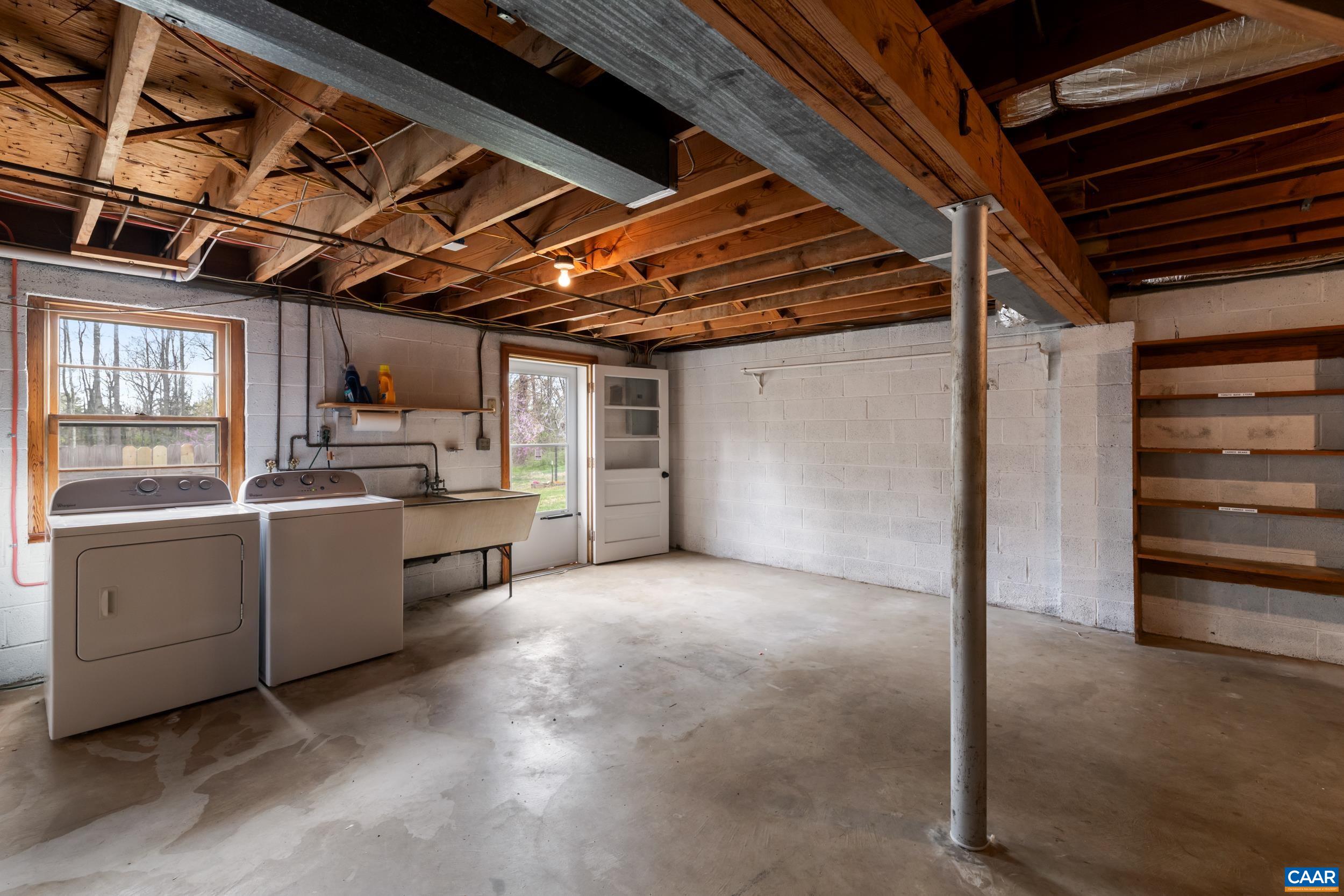 6459 HILLSBORO LN, CROZET, Virginia 22932, 3 Bedrooms Bedrooms, ,1 BathroomBathrooms,Residential,6459 HILLSBORO LN,675431 MLS # 675431