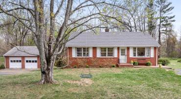 6459 HILLSBORO LN, CROZET, Virginia 22932, 3 Bedrooms Bedrooms, ,1 BathroomBathrooms,Residential,6459 HILLSBORO LN,675431 MLS # 675431