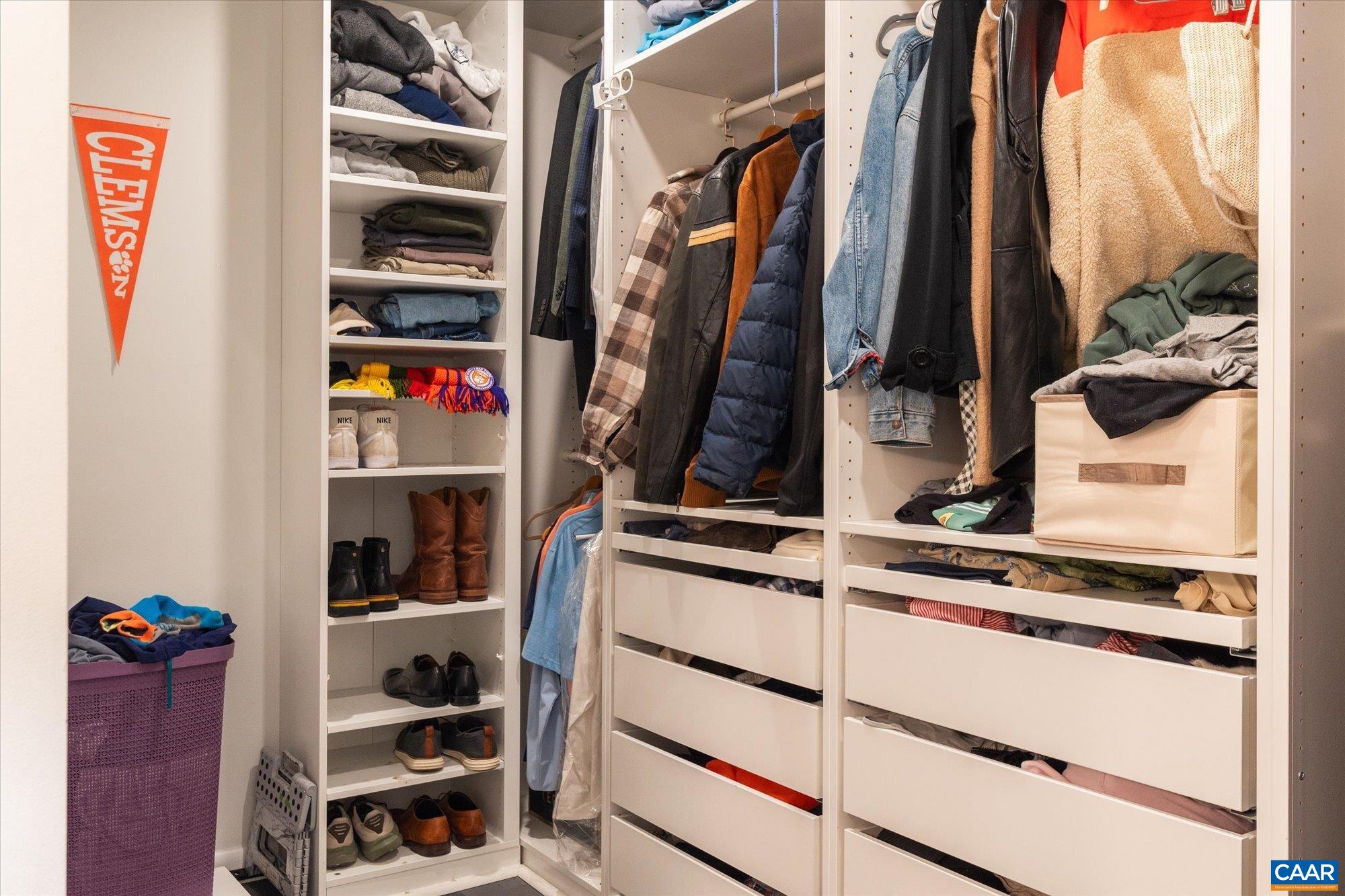 326 HARVEST DR, CHARLOTTESVILLE, Virginia 22903, 2 Bedrooms Bedrooms, ,2 BathroomsBathrooms,Residential,326 HARVEST DR,675434 MLS # 675434