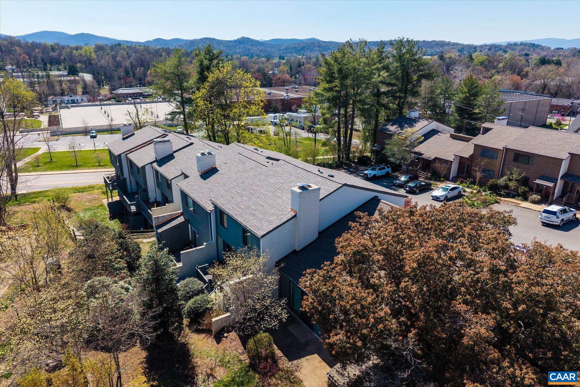 326 HARVEST DR, CHARLOTTESVILLE, Virginia 22903, 2 Bedrooms Bedrooms, ,2 BathroomsBathrooms,Residential,326 HARVEST DR,675434 MLS # 675434