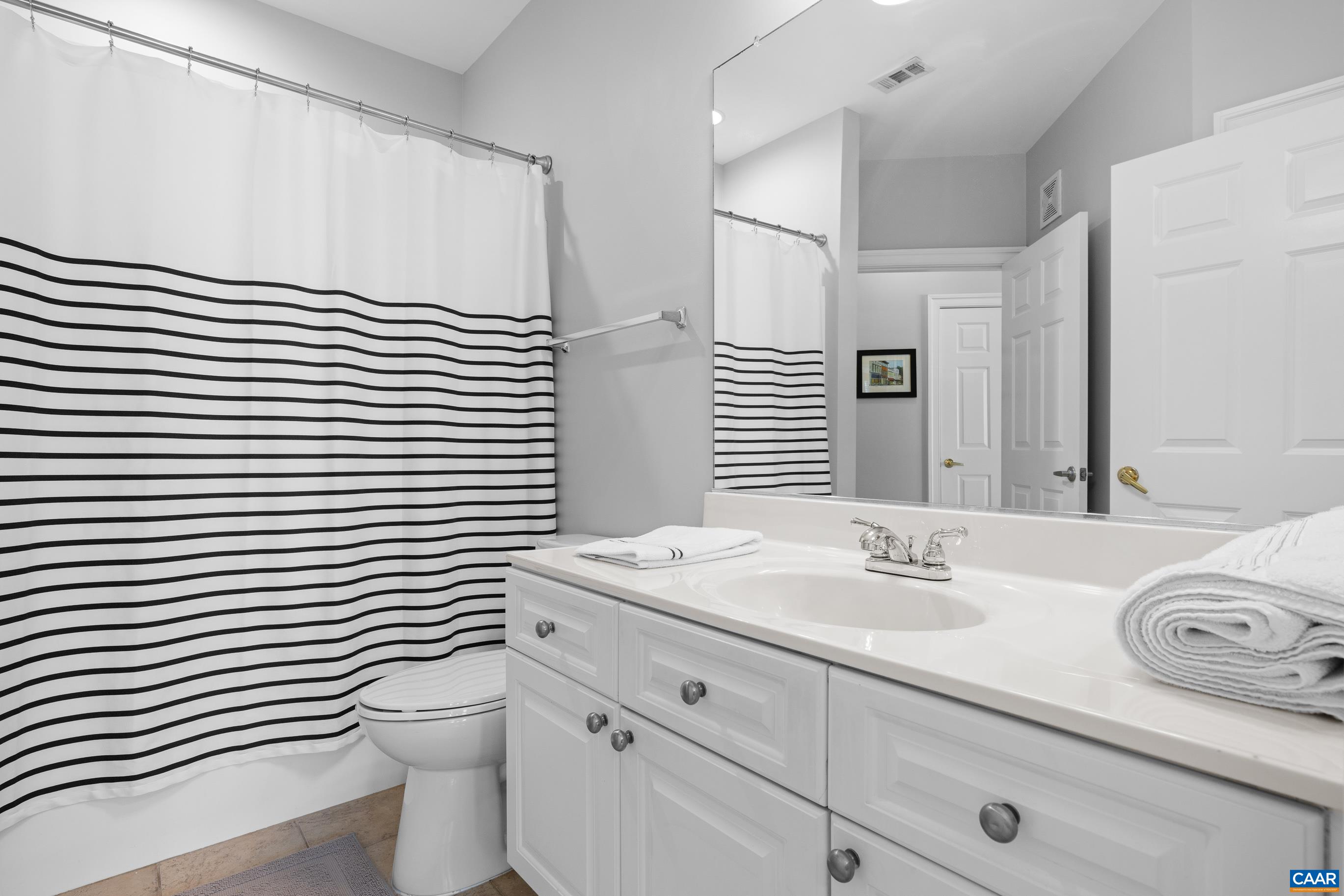 1051 GLENWOOD STATION LN, CHARLOTTESVILLE, Virginia 22901, 2 Bedrooms Bedrooms, ,2 BathroomsBathrooms,Residential,1051 GLENWOOD STATION LN,675449 MLS # 675449