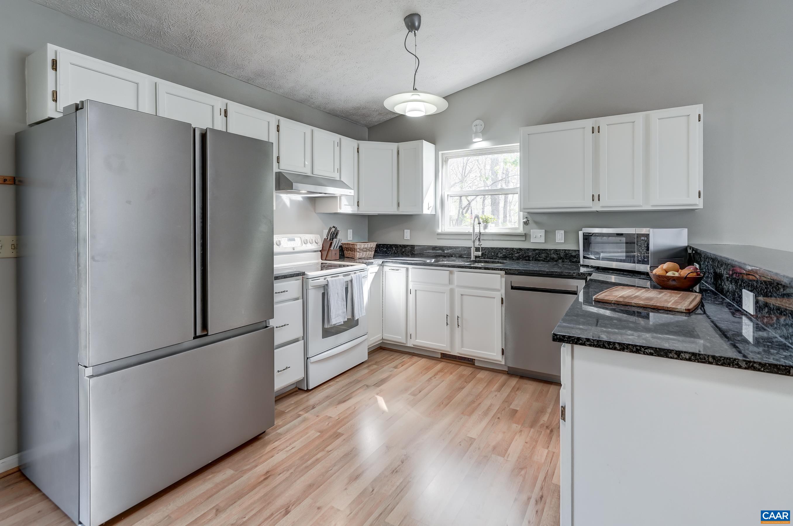 15 AUSTIN DR, PALMYRA, Virginia 22963, 4 Bedrooms Bedrooms, ,3 BathroomsBathrooms,Residential,15 AUSTIN DR,675533 MLS # 675533