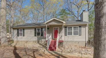 15 AUSTIN DR, PALMYRA, Virginia 22963, 4 Bedrooms Bedrooms, ,3 BathroomsBathrooms,Residential,15 AUSTIN DR,675533 MLS # 675533