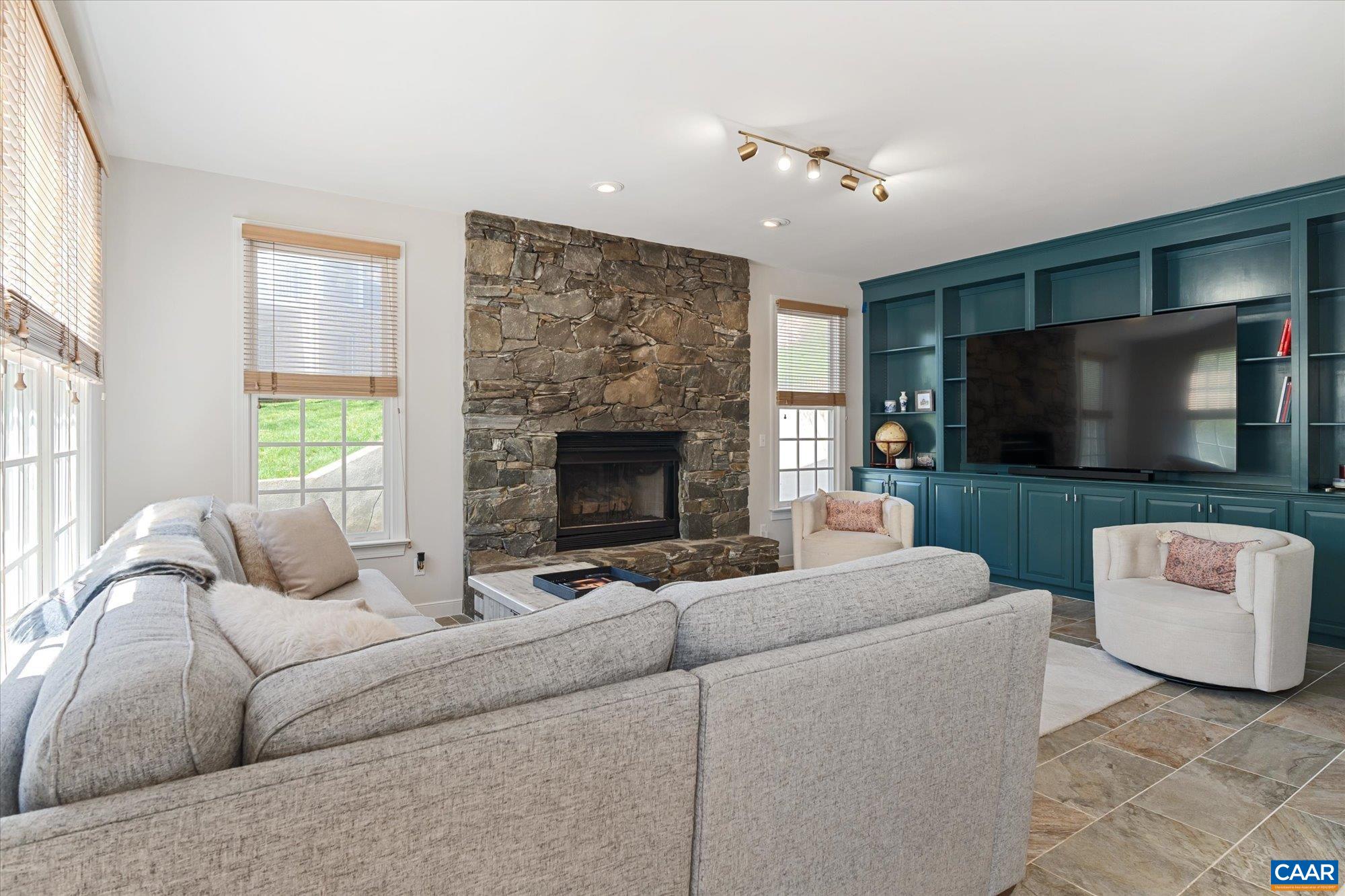 3255 AVEBURY LN, KESWICK, Virginia 22947, 5 Bedrooms Bedrooms, ,3 BathroomsBathrooms,Residential,3255 AVEBURY LN,675547 MLS # 675547