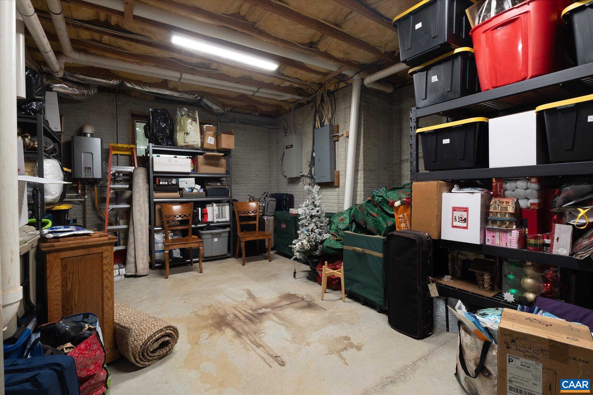 3255 AVEBURY LN, KESWICK, Virginia 22947, 5 Bedrooms Bedrooms, ,3 BathroomsBathrooms,Residential,3255 AVEBURY LN,675547 MLS # 675547