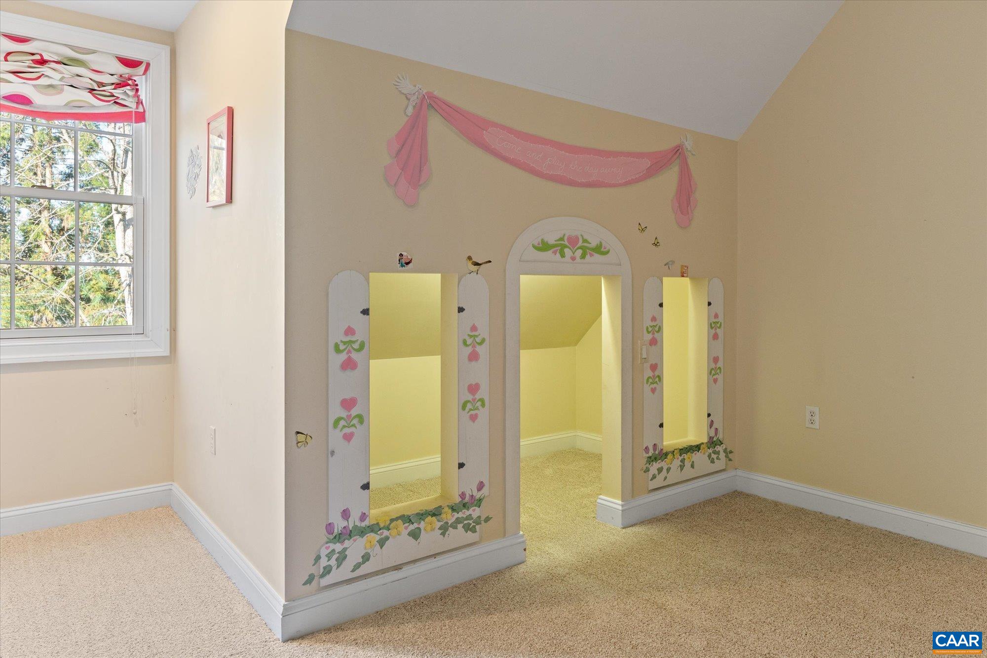 1813 WESTERHAM ST, KESWICK, Virginia 22947, 5 Bedrooms Bedrooms, ,4 BathroomsBathrooms,Residential,1813 WESTERHAM ST,675549 MLS # 675549