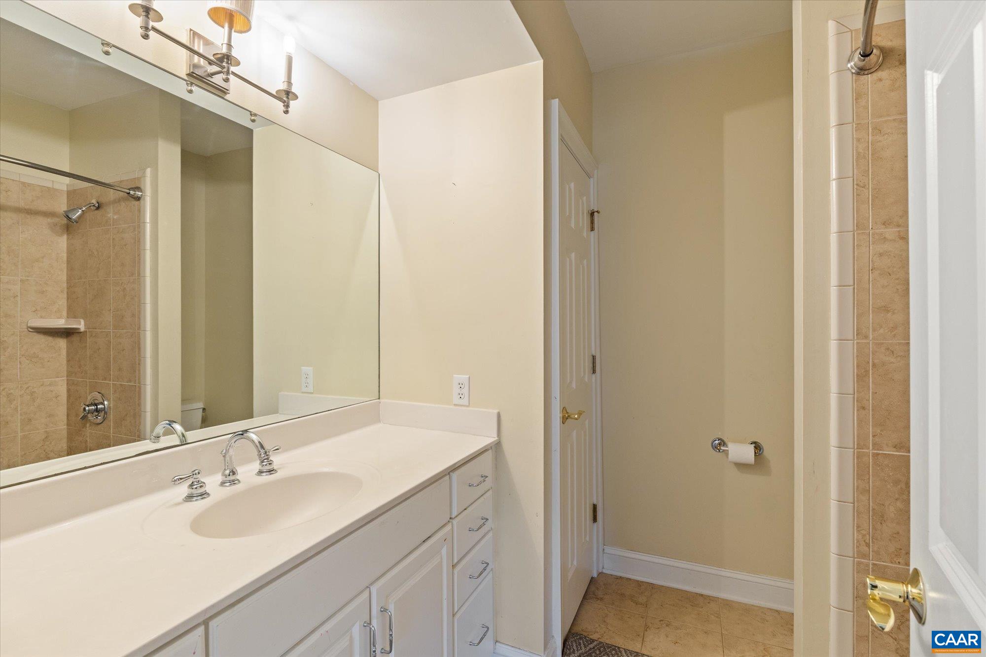 1813 WESTERHAM ST, KESWICK, Virginia 22947, 5 Bedrooms Bedrooms, ,4 BathroomsBathrooms,Residential,1813 WESTERHAM ST,675549 MLS # 675549