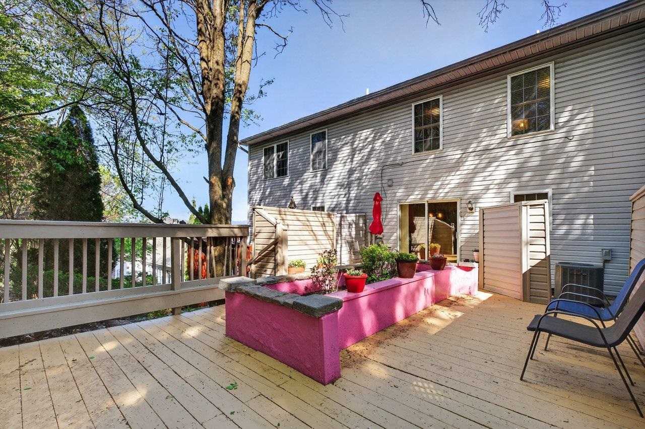 298 EMERALD DR, HARRISONBURG, Virginia 22801, 3 Bedrooms Bedrooms, ,2 BathroomsBathrooms,Residential,Spacious 3BR Townhome in a Prime Location with Bas,298 EMERALD DR,675552 MLS # 675552 298 EMERALD DR, HARRISONBURG, Virginia 22801, 3 Bedrooms Bedrooms, ,2 BathroomsBathrooms,Residential,Spacious 3BR Townhome in a Prime Location with Bas,298 EMERALD DR,675552 MLS # 675552