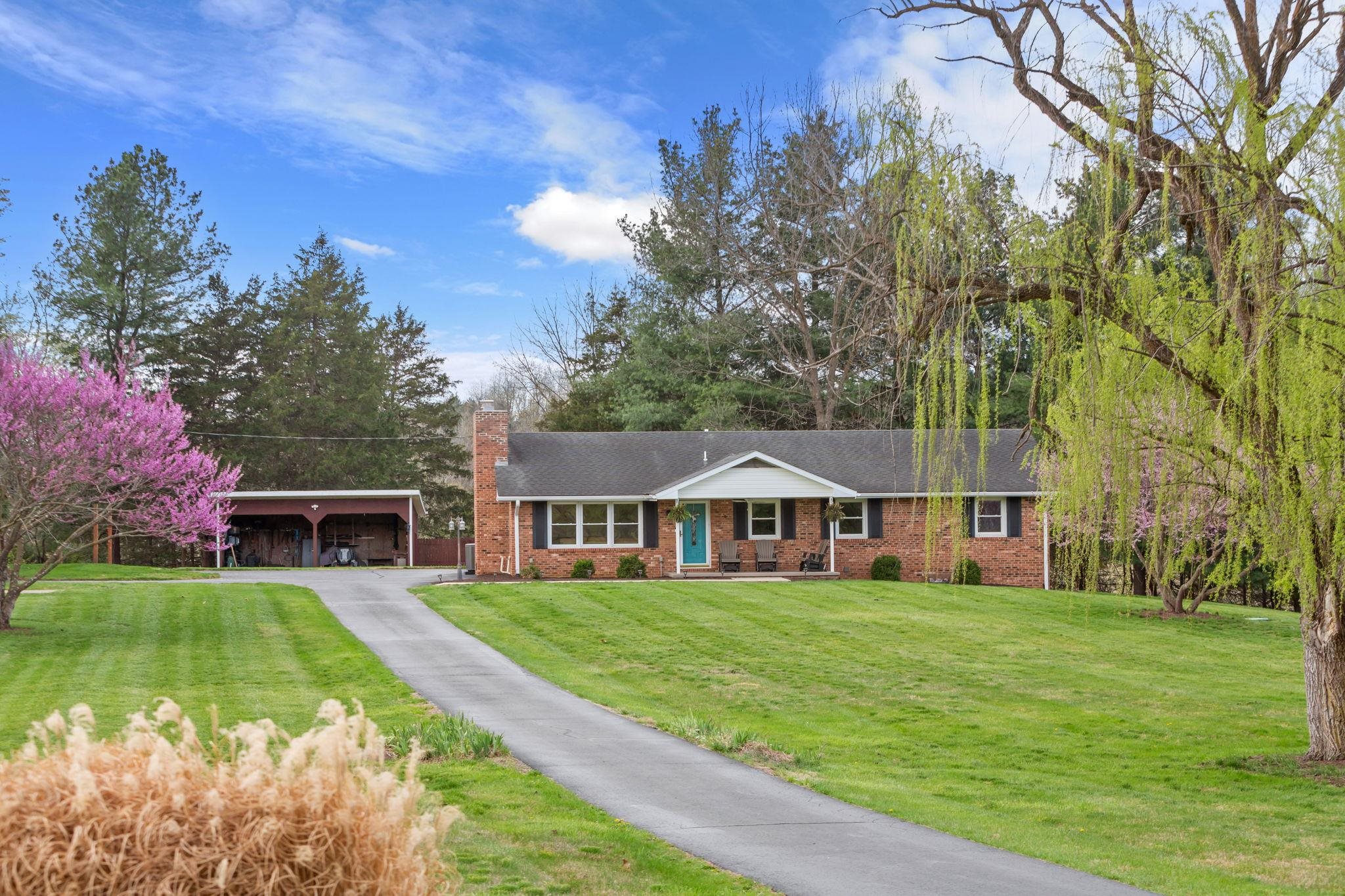 549 ARROWHEAD LN, NEW MARKET, Virginia 22844, 3 Bedrooms Bedrooms, ,1 BathroomBathrooms,Residential,549 ARROWHEAD LN,675553 MLS # 675553