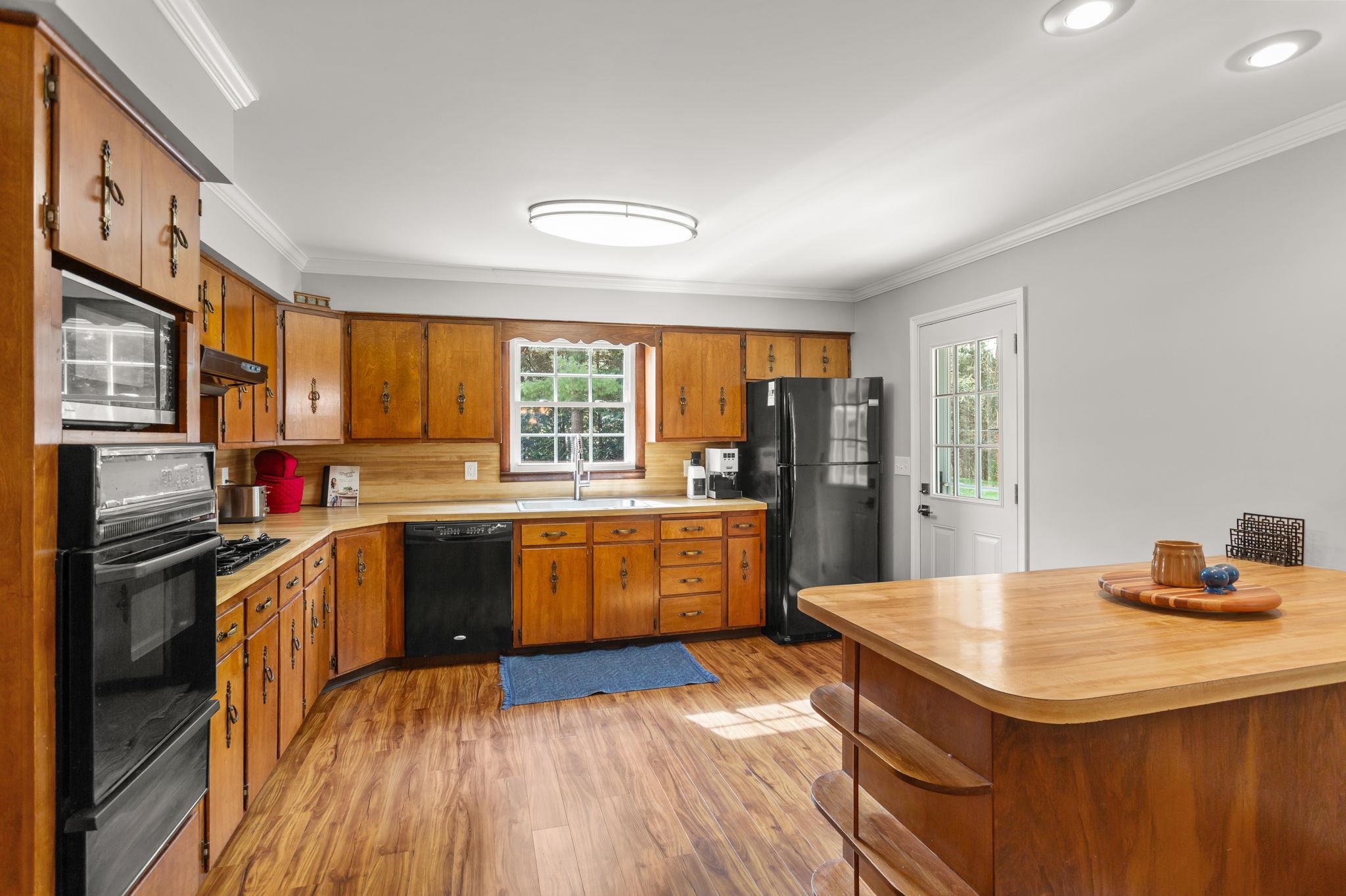 549 ARROWHEAD LN, NEW MARKET, Virginia 22844, 3 Bedrooms Bedrooms, ,1 BathroomBathrooms,Residential,549 ARROWHEAD LN,675553 MLS # 675553