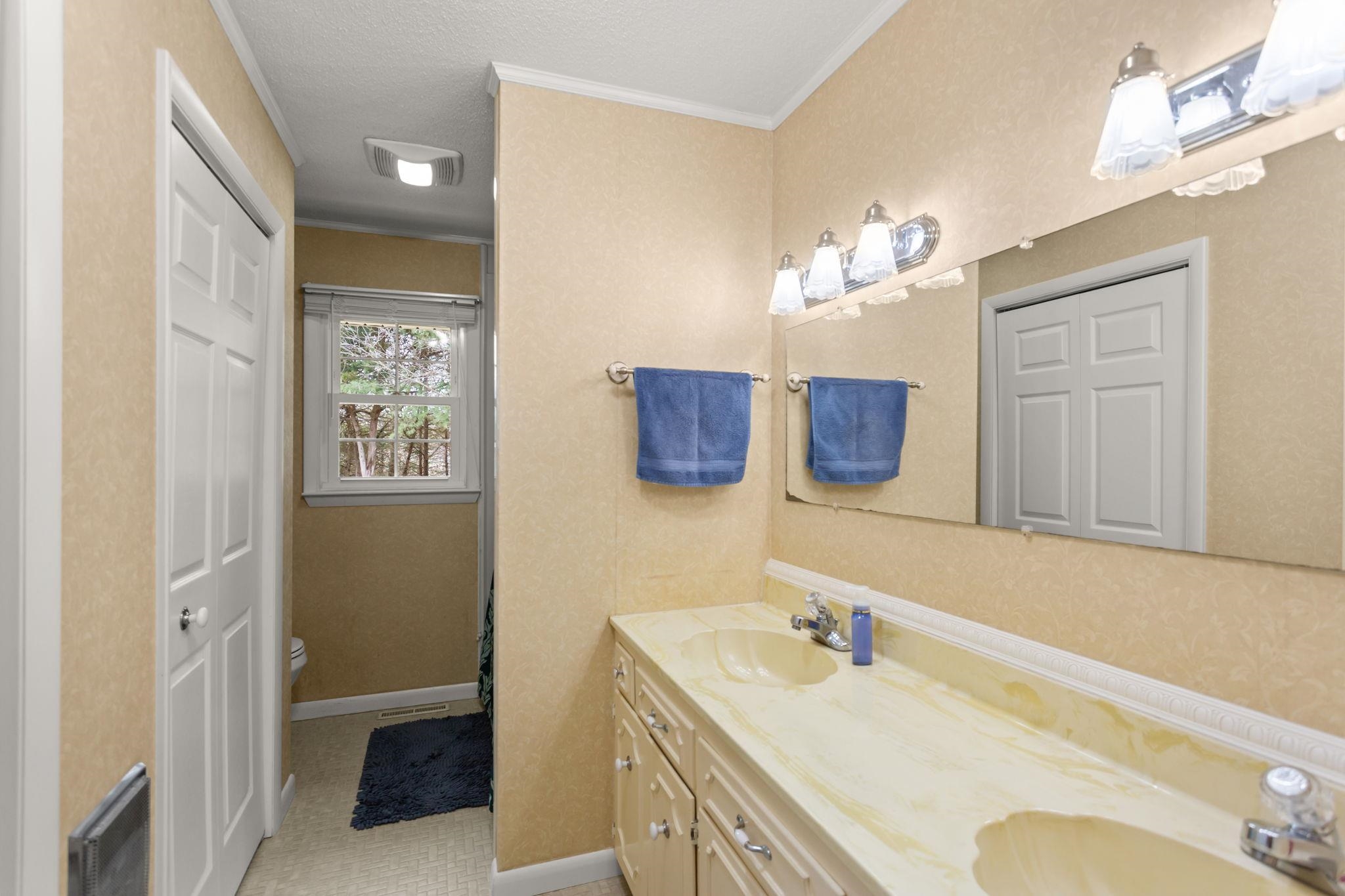 549 ARROWHEAD LN, NEW MARKET, Virginia 22844, 3 Bedrooms Bedrooms, ,1 BathroomBathrooms,Residential,549 ARROWHEAD LN,675553 MLS # 675553