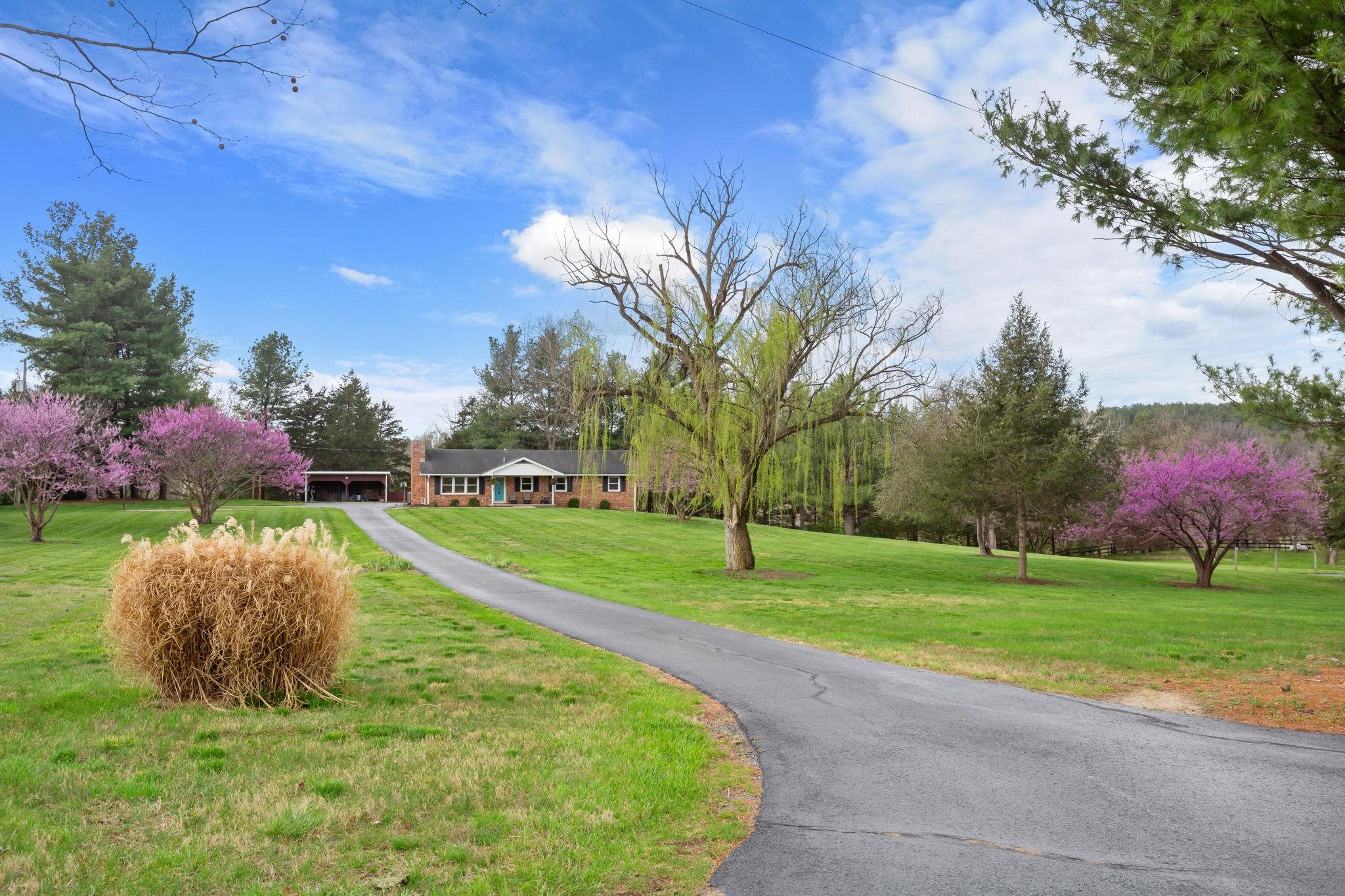 549 ARROWHEAD LN, NEW MARKET, Virginia 22844, 3 Bedrooms Bedrooms, ,1 BathroomBathrooms,Residential,549 ARROWHEAD LN,675553 MLS # 675553