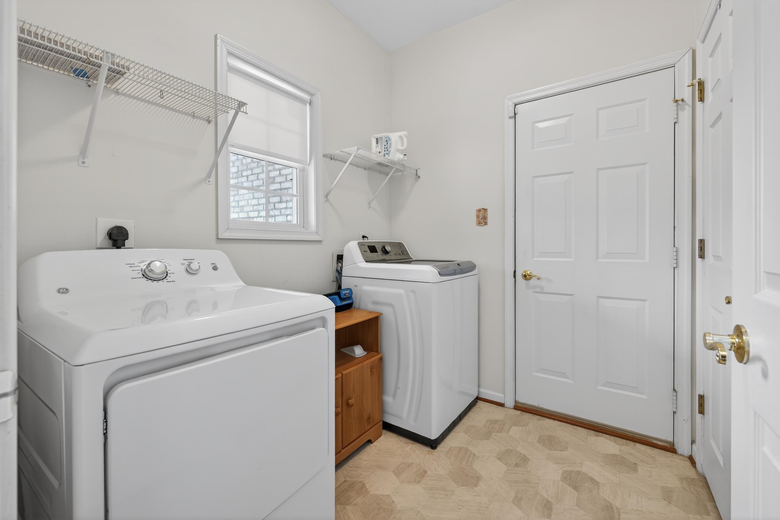 1252 WHITE ROCK CT, WOODSTOCK, Virginia 22664, 4 Bedrooms Bedrooms, ,2 BathroomsBathrooms,Residential,1252 WHITE ROCK CT,675555 MLS # 675555 1252 WHITE ROCK CT, WOODSTOCK, Virginia 22664, 4 Bedrooms Bedrooms, ,2 BathroomsBathrooms,Residential,1252 WHITE ROCK CT,675555 MLS # 675555