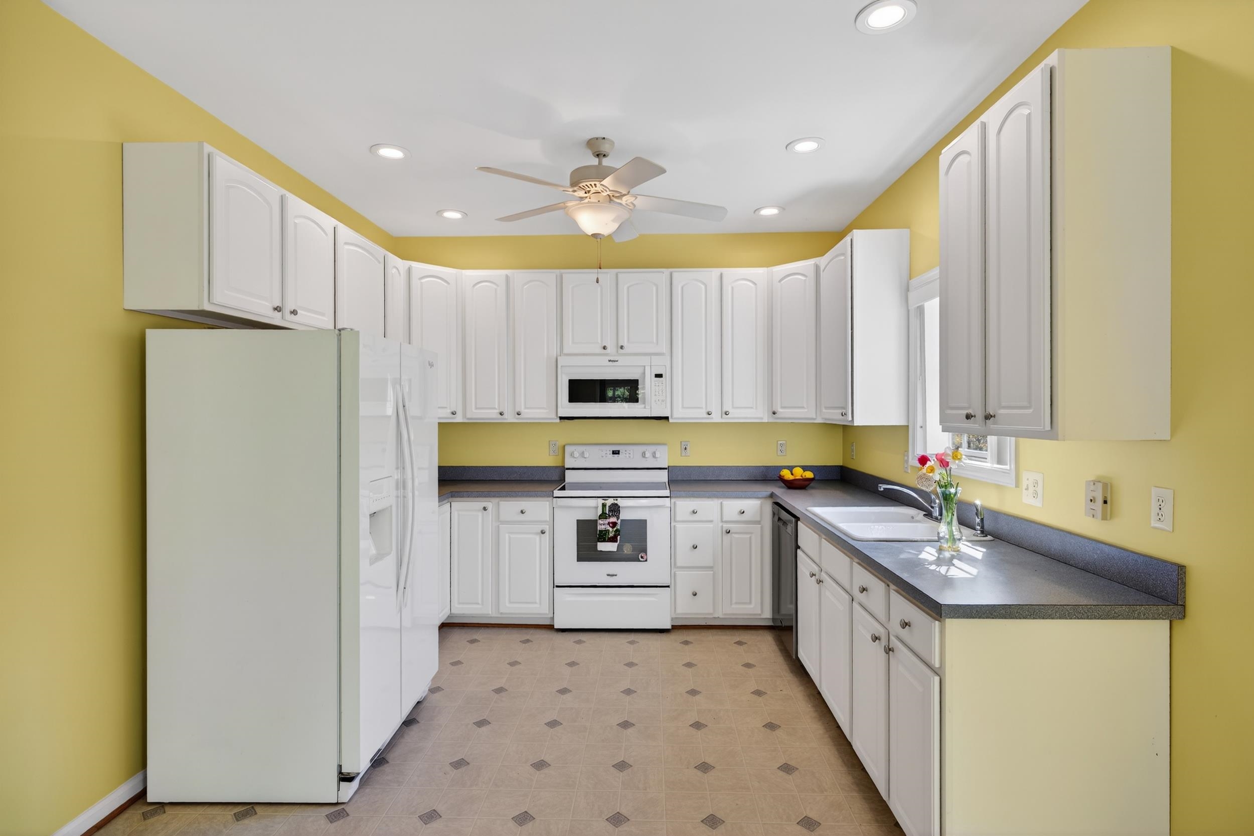 1252 WHITE ROCK CT, WOODSTOCK, Virginia 22664, 4 Bedrooms Bedrooms, ,2 BathroomsBathrooms,Residential,1252 WHITE ROCK CT,675555 MLS # 675555 1252 WHITE ROCK CT, WOODSTOCK, Virginia 22664, 4 Bedrooms Bedrooms, ,2 BathroomsBathrooms,Residential,1252 WHITE ROCK CT,675555 MLS # 675555