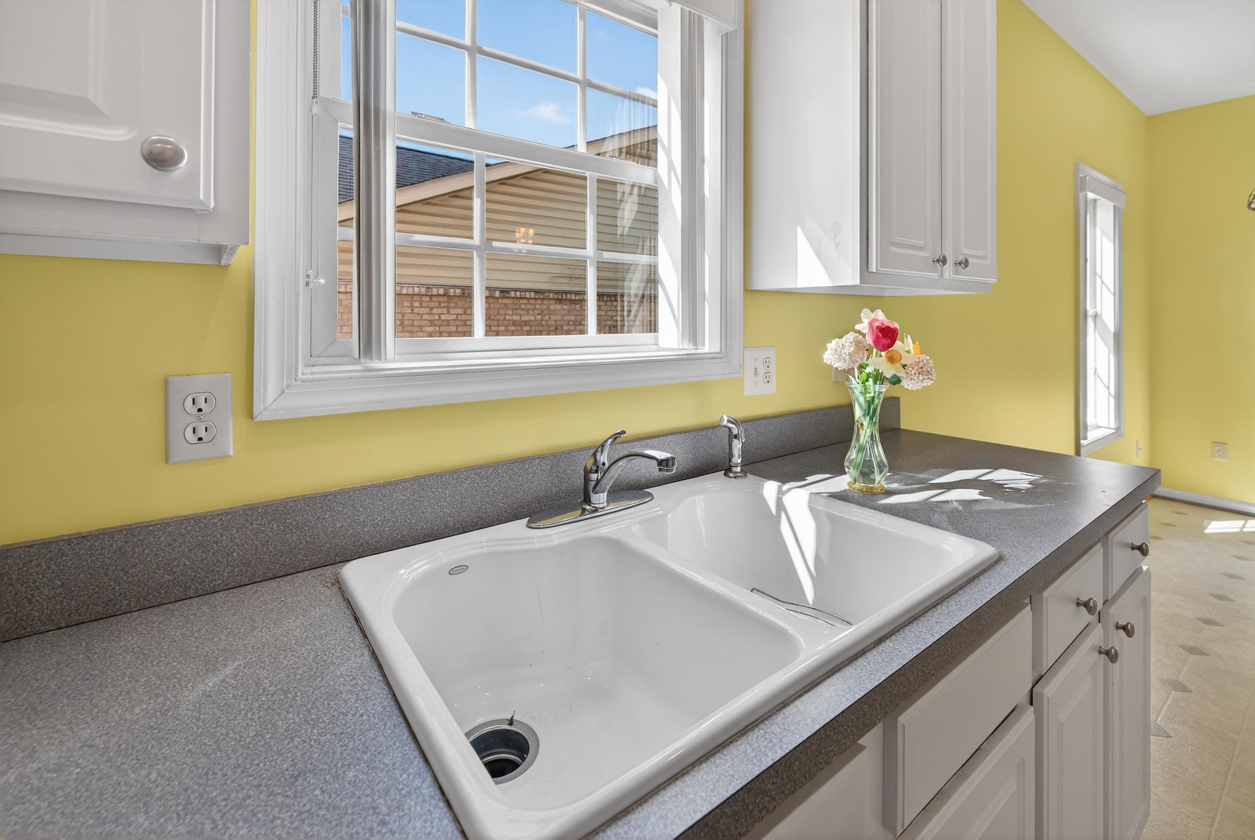 1252 WHITE ROCK CT, WOODSTOCK, Virginia 22664, 4 Bedrooms Bedrooms, ,2 BathroomsBathrooms,Residential,1252 WHITE ROCK CT,675555 MLS # 675555 1252 WHITE ROCK CT, WOODSTOCK, Virginia 22664, 4 Bedrooms Bedrooms, ,2 BathroomsBathrooms,Residential,1252 WHITE ROCK CT,675555 MLS # 675555