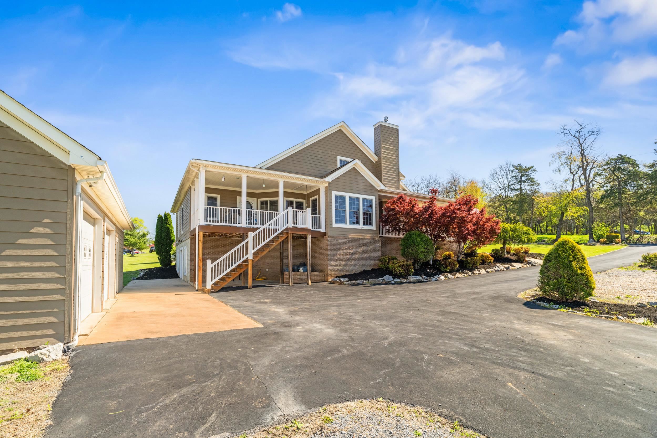 721 LEAPORT RD, VERONA, Virginia 24482, 4 Bedrooms Bedrooms, ,3 BathroomsBathrooms,Residential,721 LEAPORT RD,675556 MLS # 675556 721 LEAPORT RD, VERONA, Virginia 24482, 4 Bedrooms Bedrooms, ,3 BathroomsBathrooms,Residential,721 LEAPORT RD,675556 MLS # 675556