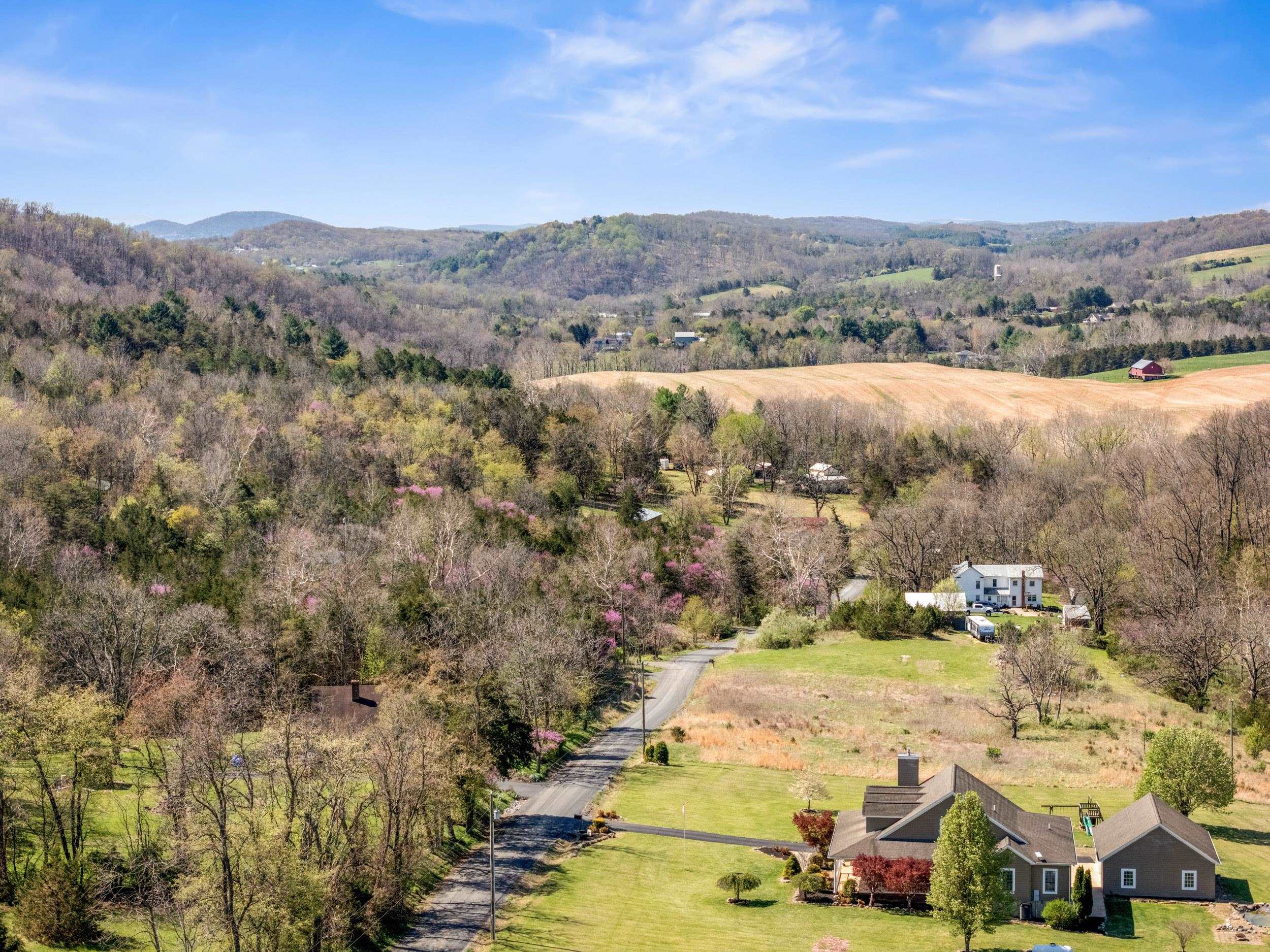 721 LEAPORT RD, VERONA, Virginia 24482, 4 Bedrooms Bedrooms, ,3 BathroomsBathrooms,Residential,721 LEAPORT RD,675556 MLS # 675556 721 LEAPORT RD, VERONA, Virginia 24482, 4 Bedrooms Bedrooms, ,3 BathroomsBathrooms,Residential,721 LEAPORT RD,675556 MLS # 675556