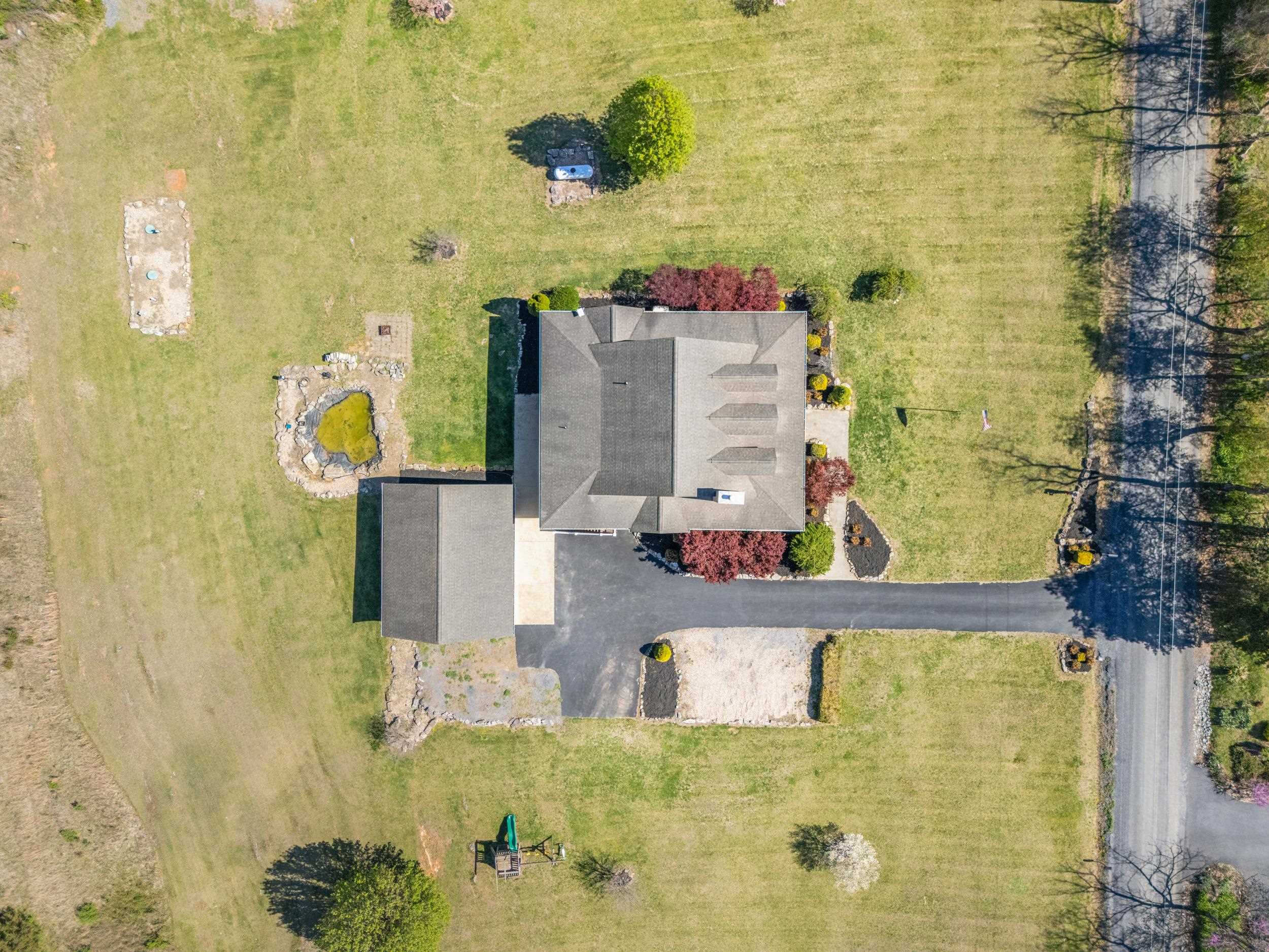 721 LEAPORT RD, VERONA, Virginia 24482, 4 Bedrooms Bedrooms, ,3 BathroomsBathrooms,Residential,721 LEAPORT RD,675556 MLS # 675556 721 LEAPORT RD, VERONA, Virginia 24482, 4 Bedrooms Bedrooms, ,3 BathroomsBathrooms,Residential,721 LEAPORT RD,675556 MLS # 675556