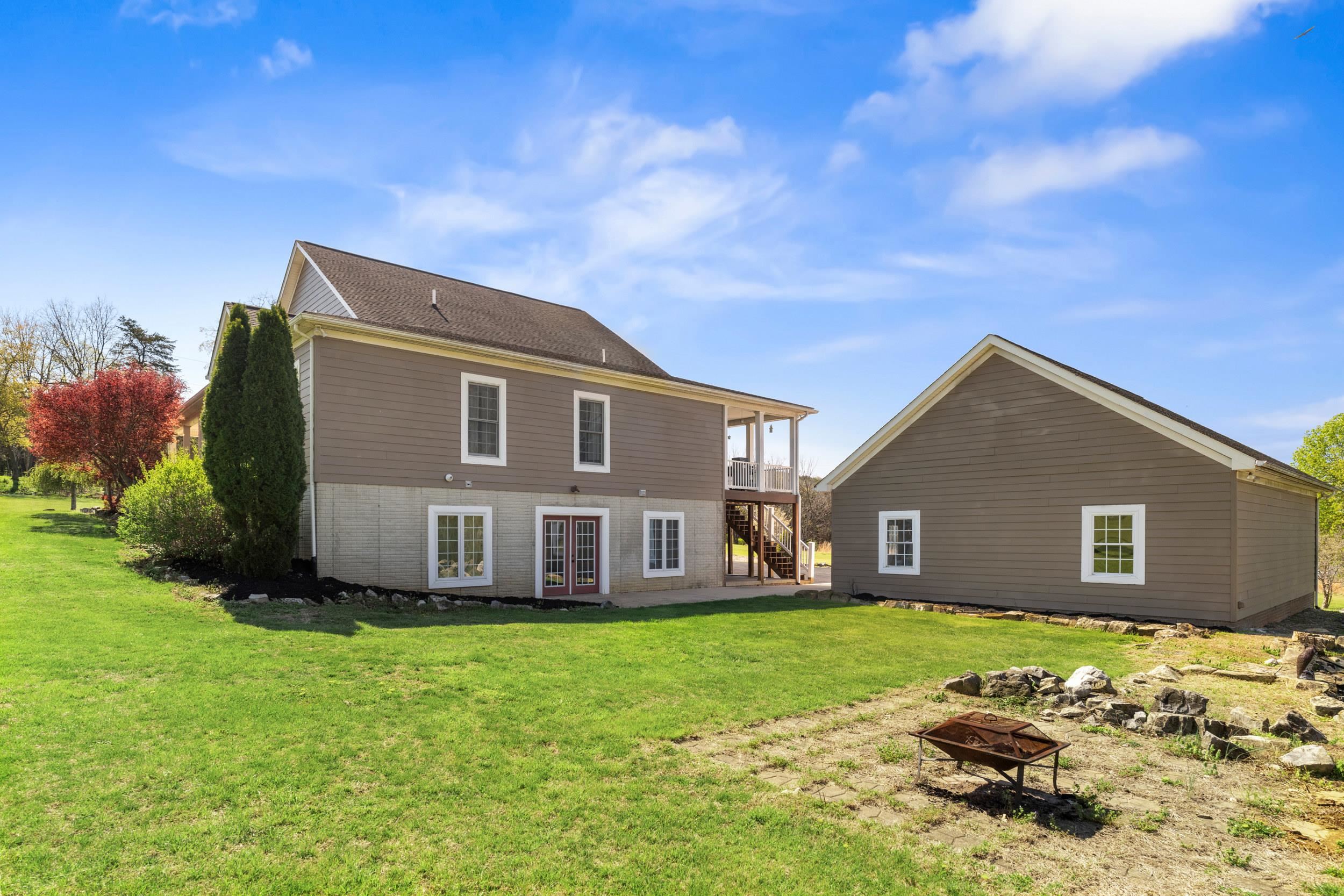 721 LEAPORT RD, VERONA, Virginia 24482, 4 Bedrooms Bedrooms, ,3 BathroomsBathrooms,Residential,721 LEAPORT RD,675556 MLS # 675556 721 LEAPORT RD, VERONA, Virginia 24482, 4 Bedrooms Bedrooms, ,3 BathroomsBathrooms,Residential,721 LEAPORT RD,675556 MLS # 675556