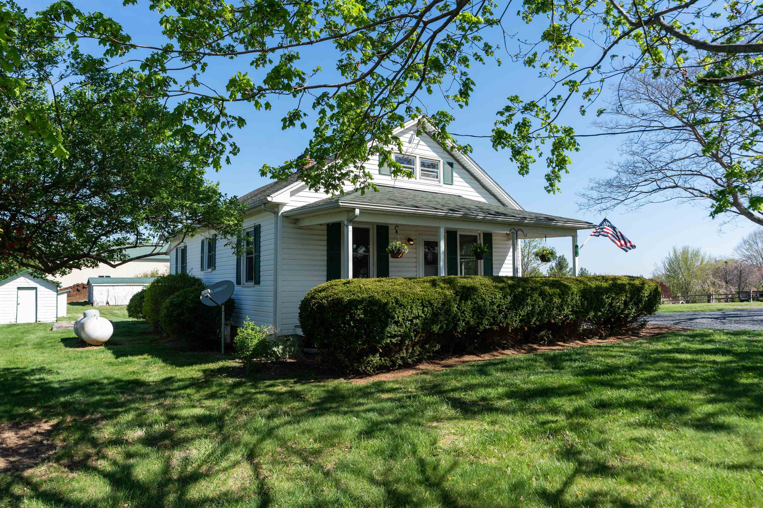 1241 QUICKS MILL RD, STAUNTON, Virginia 24401, 2 Bedrooms Bedrooms, ,1 BathroomBathrooms,Residential,1241 QUICKS MILL RD,675557 MLS # 675557