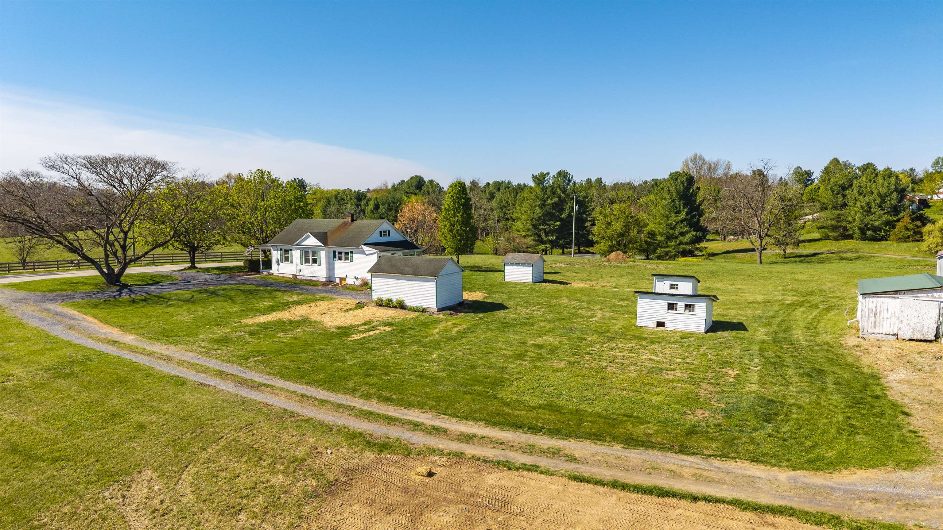 1241 QUICKS MILL RD, STAUNTON, Virginia 24401, 2 Bedrooms Bedrooms, ,1 BathroomBathrooms,Residential,1241 QUICKS MILL RD,675557 MLS # 675557