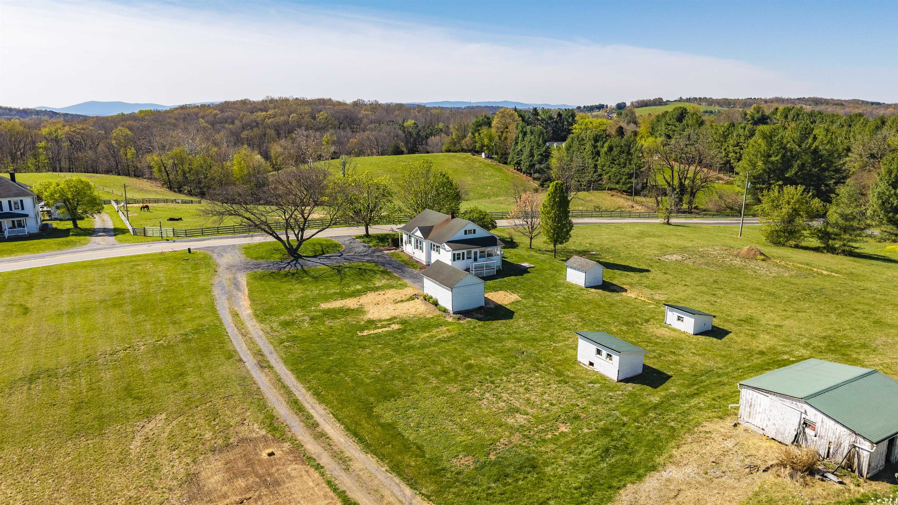 1241 QUICKS MILL RD, STAUNTON, Virginia 24401, 2 Bedrooms Bedrooms, ,1 BathroomBathrooms,Residential,1241 QUICKS MILL RD,675557 MLS # 675557