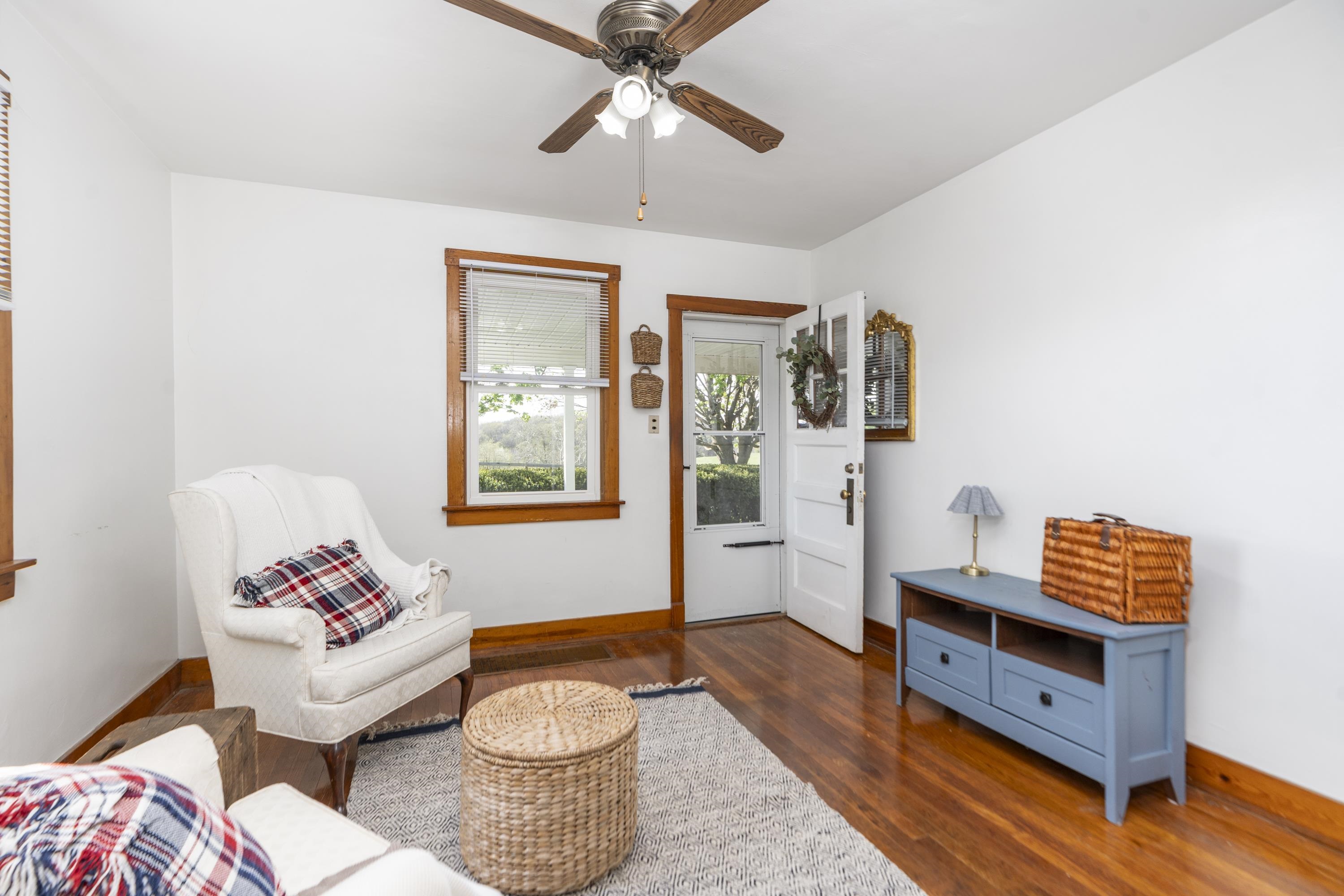 1241 QUICKS MILL RD, STAUNTON, Virginia 24401, 2 Bedrooms Bedrooms, ,1 BathroomBathrooms,Residential,1241 QUICKS MILL RD,675557 MLS # 675557