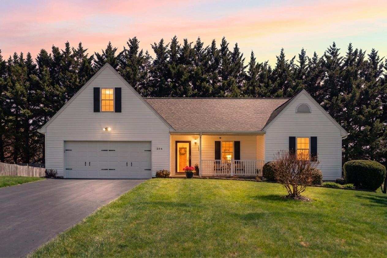 204 DEVON CT, WAYNESBORO, Virginia 22980, 3 Bedrooms Bedrooms, ,2 BathroomsBathrooms,Residential,One level dream home,204 DEVON CT,675559 MLS # 675559