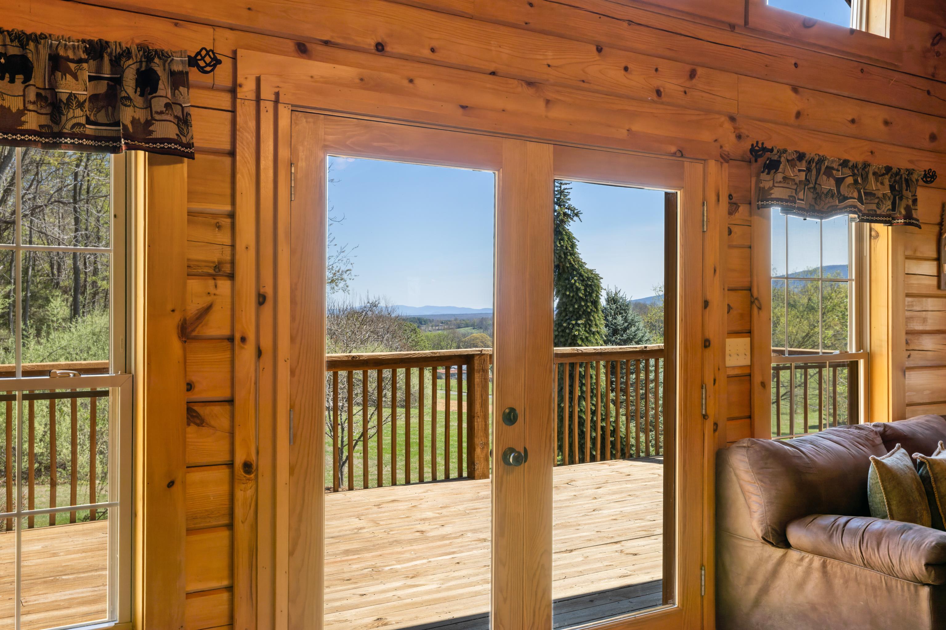 115 SPRING CROSSING LN, STEELES TAVERN, Virginia 24476, 3 Bedrooms Bedrooms, ,2 BathroomsBathrooms,Residential,115 SPRING CROSSING LN,675560 MLS # 675560