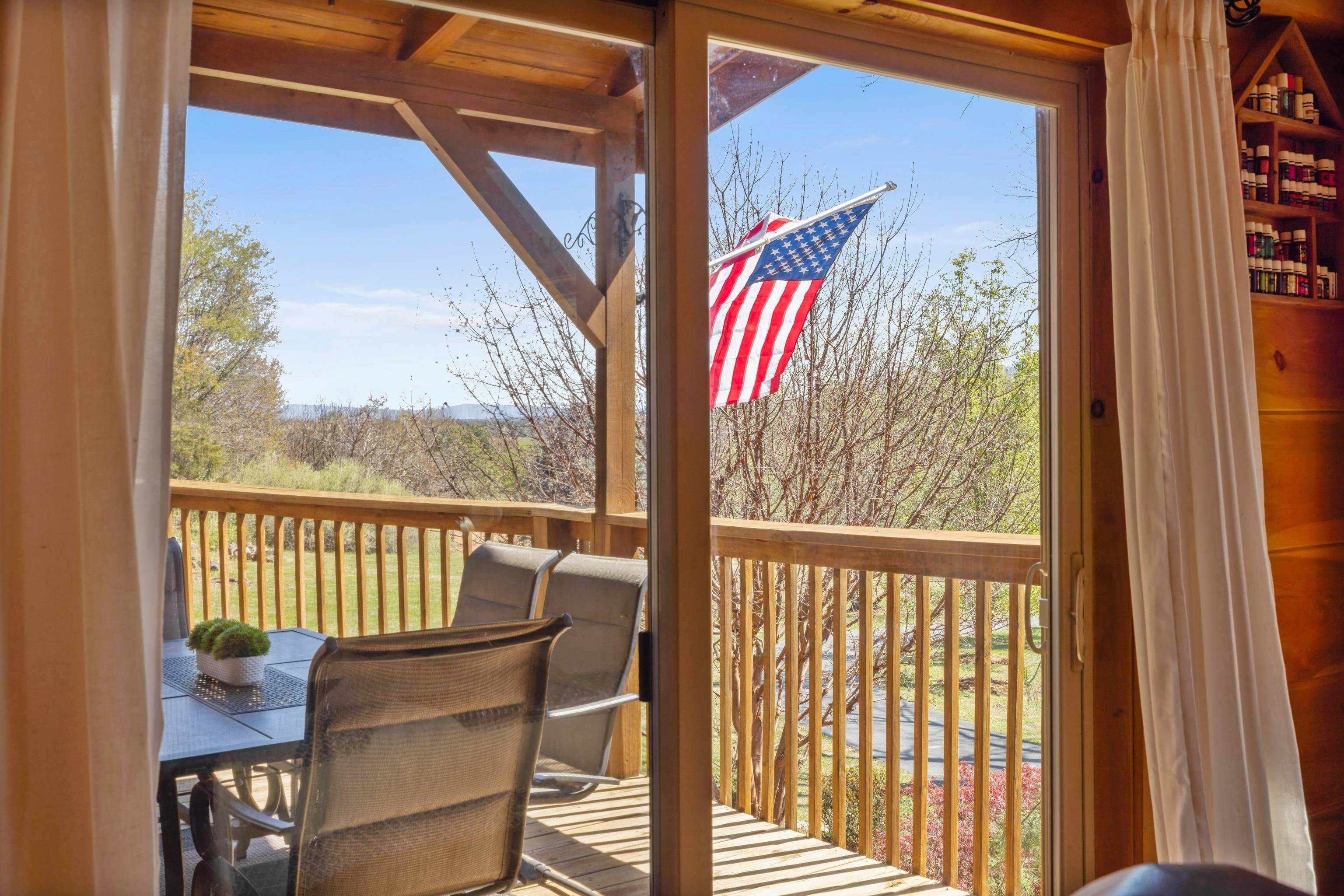 115 SPRING CROSSING LN, STEELES TAVERN, Virginia 24476, 3 Bedrooms Bedrooms, ,2 BathroomsBathrooms,Residential,115 SPRING CROSSING LN,675560 MLS # 675560