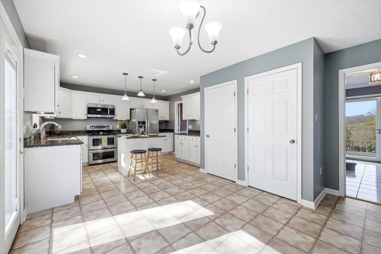 94 SHACKELFORD LN, VERONA, Virginia 24482, 4 Bedrooms Bedrooms, ,3 BathroomsBathrooms,Residential,94 SHACKELFORD LN,675565 MLS # 675565 94 SHACKELFORD LN, VERONA, Virginia 24482, 4 Bedrooms Bedrooms, ,3 BathroomsBathrooms,Residential,94 SHACKELFORD LN,675565 MLS # 675565