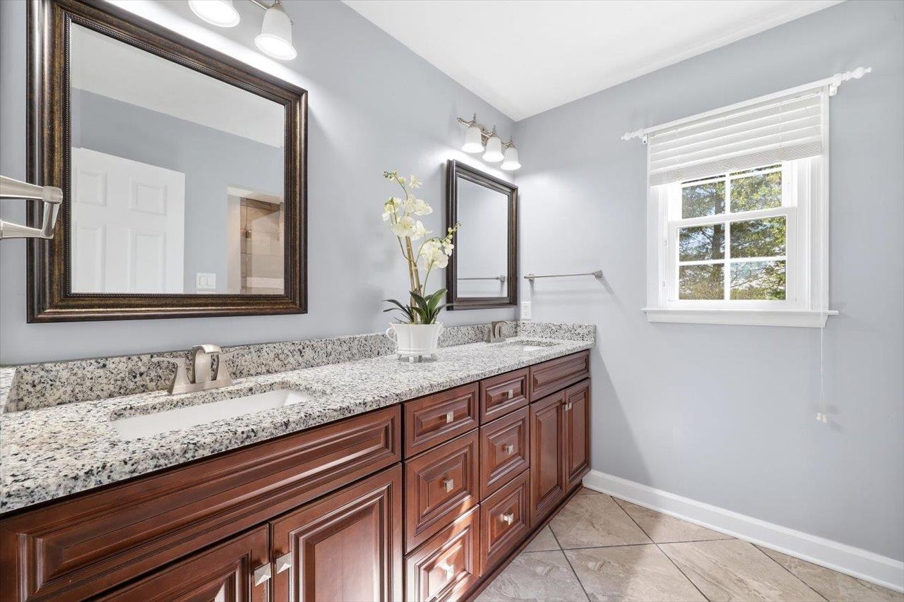 94 SHACKELFORD LN, VERONA, Virginia 24482, 4 Bedrooms Bedrooms, ,3 BathroomsBathrooms,Residential,94 SHACKELFORD LN,675565 MLS # 675565 94 SHACKELFORD LN, VERONA, Virginia 24482, 4 Bedrooms Bedrooms, ,3 BathroomsBathrooms,Residential,94 SHACKELFORD LN,675565 MLS # 675565