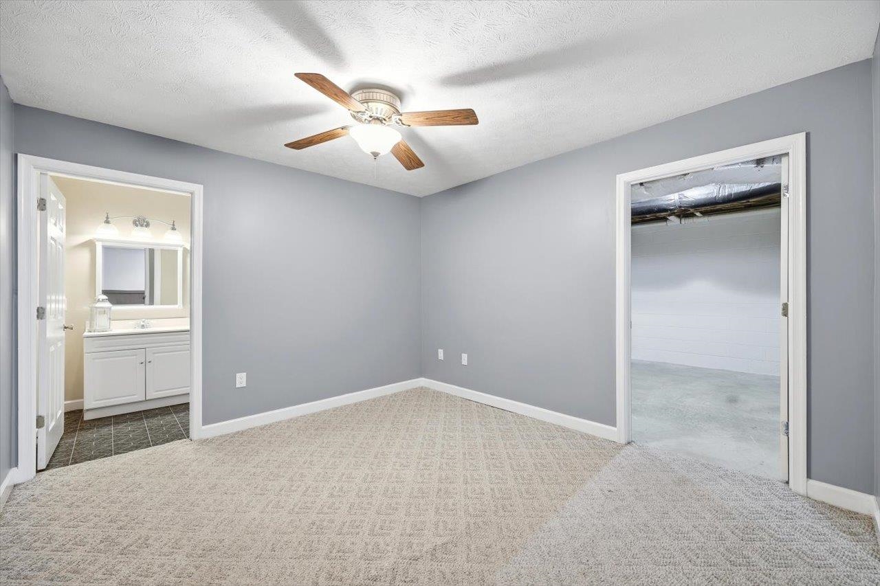 94 SHACKELFORD LN, VERONA, Virginia 24482, 4 Bedrooms Bedrooms, ,3 BathroomsBathrooms,Residential,94 SHACKELFORD LN,675565 MLS # 675565 94 SHACKELFORD LN, VERONA, Virginia 24482, 4 Bedrooms Bedrooms, ,3 BathroomsBathrooms,Residential,94 SHACKELFORD LN,675565 MLS # 675565