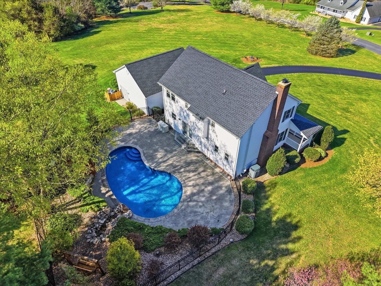 94 SHACKELFORD LN, VERONA, Virginia 24482, 4 Bedrooms Bedrooms, ,3 BathroomsBathrooms,Residential,94 SHACKELFORD LN,675565 MLS # 675565 94 SHACKELFORD LN, VERONA, Virginia 24482, 4 Bedrooms Bedrooms, ,3 BathroomsBathrooms,Residential,94 SHACKELFORD LN,675565 MLS # 675565