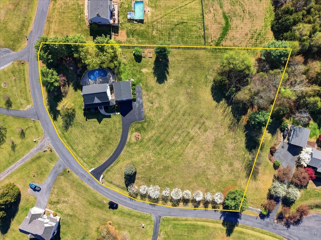 94 SHACKELFORD LN, VERONA, Virginia 24482, 4 Bedrooms Bedrooms, ,3 BathroomsBathrooms,Residential,94 SHACKELFORD LN,675565 MLS # 675565 94 SHACKELFORD LN, VERONA, Virginia 24482, 4 Bedrooms Bedrooms, ,3 BathroomsBathrooms,Residential,94 SHACKELFORD LN,675565 MLS # 675565