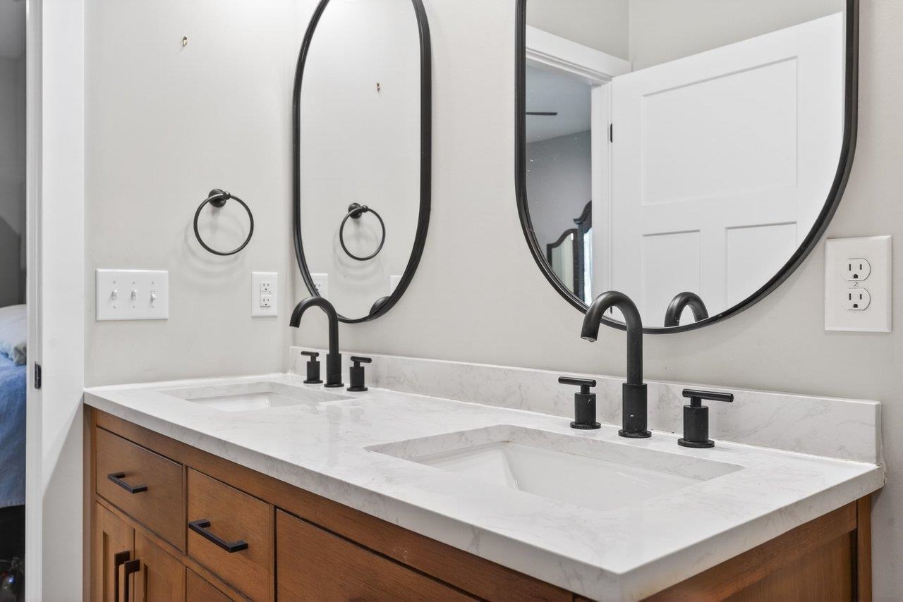 313 WILLOW OAK DR, ELKTON, Virginia 22827, 3 Bedrooms Bedrooms, ,2 BathroomsBathrooms,Residential,313 WILLOW OAK DR,675566 MLS # 675566