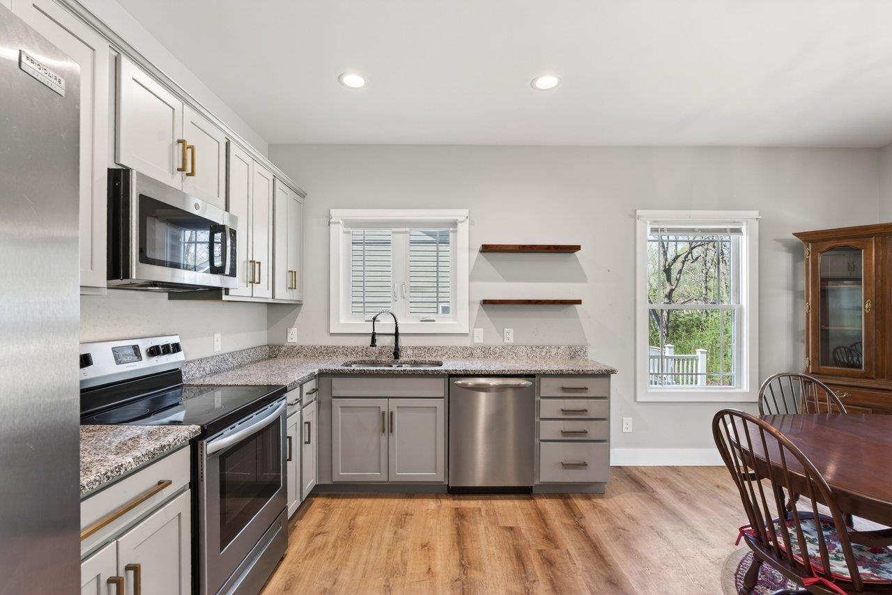 313 WILLOW OAK DR, ELKTON, Virginia 22827, 3 Bedrooms Bedrooms, ,2 BathroomsBathrooms,Residential,313 WILLOW OAK DR,675566 MLS # 675566