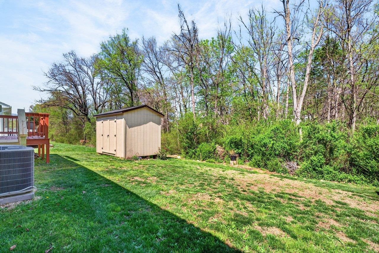 313 WILLOW OAK DR, ELKTON, Virginia 22827, 3 Bedrooms Bedrooms, ,2 BathroomsBathrooms,Residential,313 WILLOW OAK DR,675566 MLS # 675566