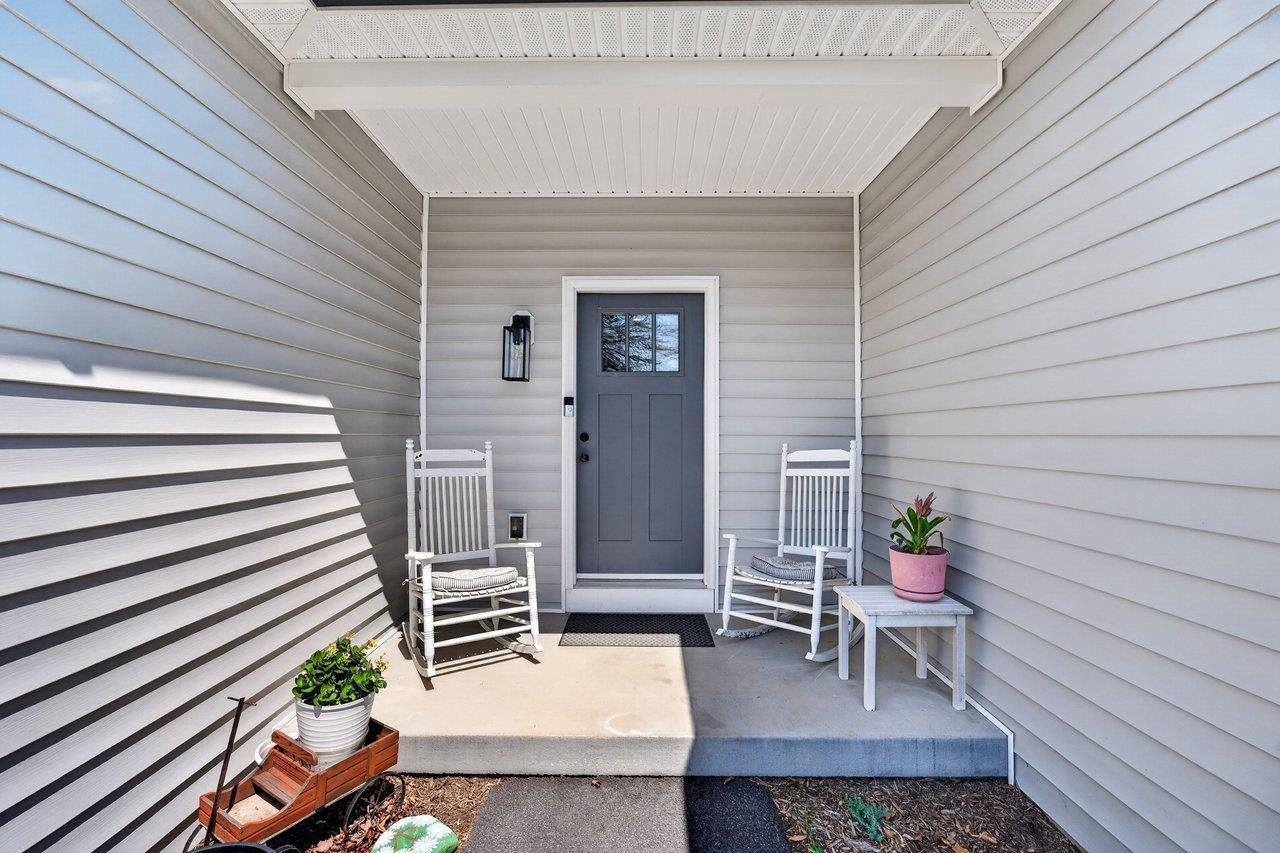 313 WILLOW OAK DR, ELKTON, Virginia 22827, 3 Bedrooms Bedrooms, ,2 BathroomsBathrooms,Residential,313 WILLOW OAK DR,675566 MLS # 675566