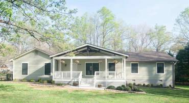 4600 ADVANCE MILLS RD, EARLYSVILLE, Virginia 22936, 4 Bedrooms Bedrooms, ,3 BathroomsBathrooms,Residential,4600 ADVANCE MILLS RD,675567 MLS # 675567