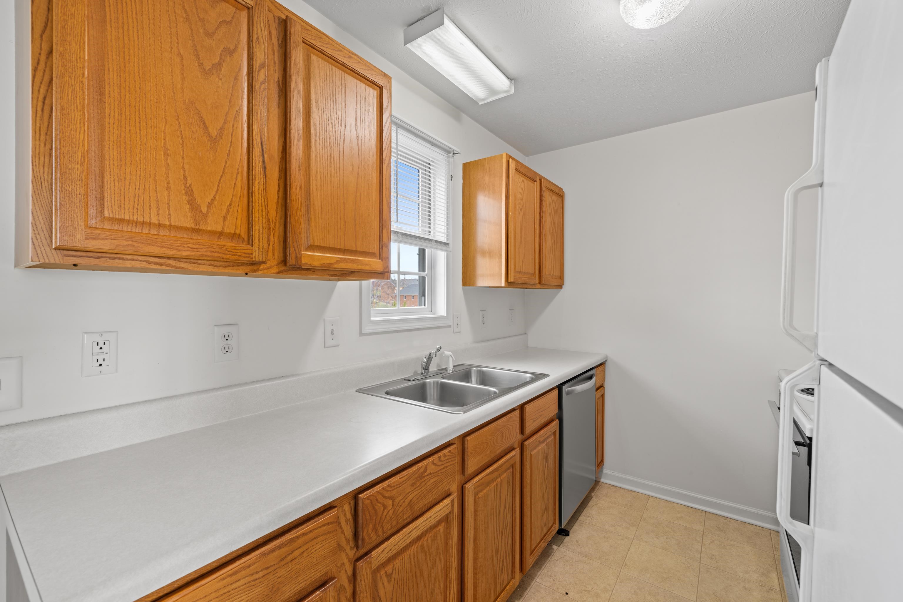 108 PLEASANT HILL RD, HARRISONBURG, Virginia 22801, 4 Bedrooms Bedrooms, ,2 BathroomsBathrooms,Residential,108 PLEASANT HILL RD,675568 MLS # 675568