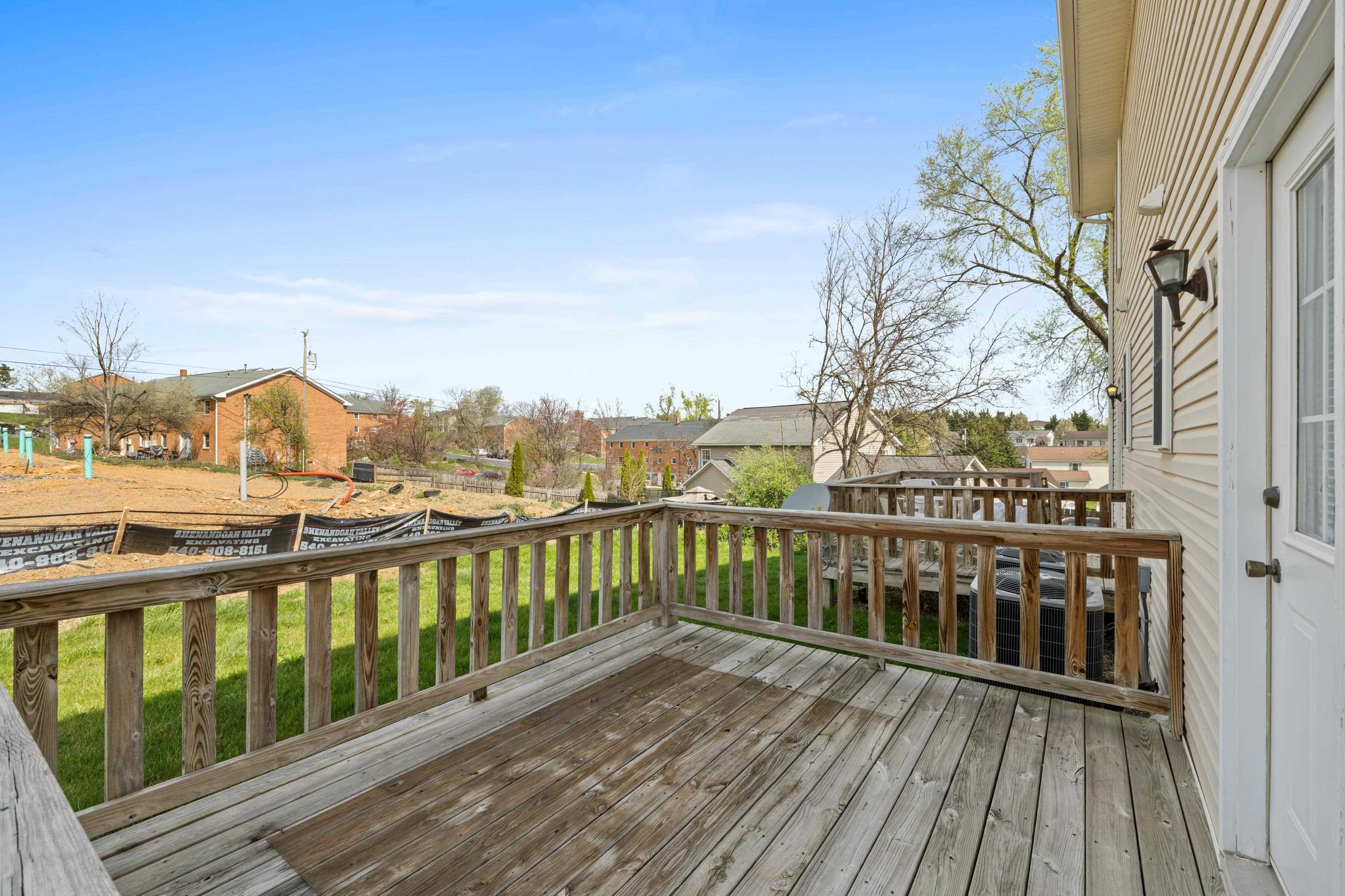 108 PLEASANT HILL RD, HARRISONBURG, Virginia 22801, 4 Bedrooms Bedrooms, ,2 BathroomsBathrooms,Residential,108 PLEASANT HILL RD,675568 MLS # 675568