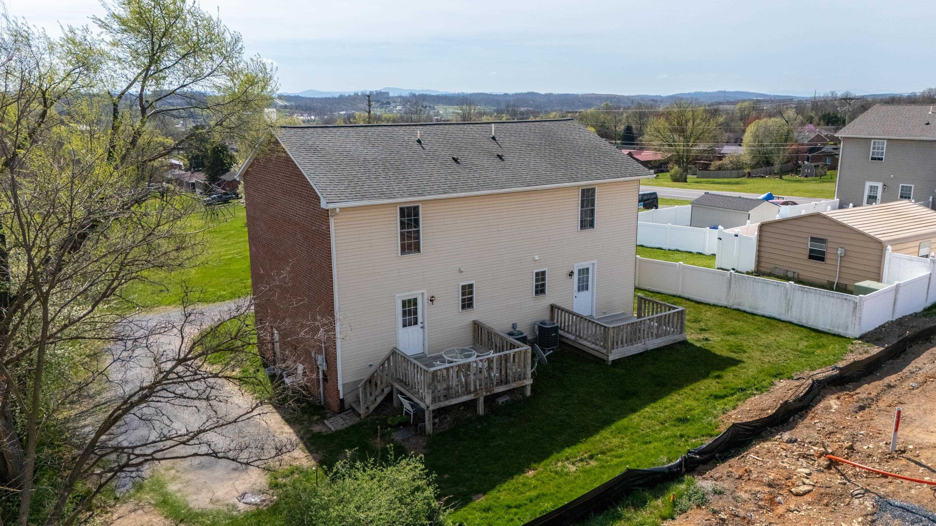 108 PLEASANT HILL RD, HARRISONBURG, Virginia 22801, 4 Bedrooms Bedrooms, ,2 BathroomsBathrooms,Residential,108 PLEASANT HILL RD,675568 MLS # 675568