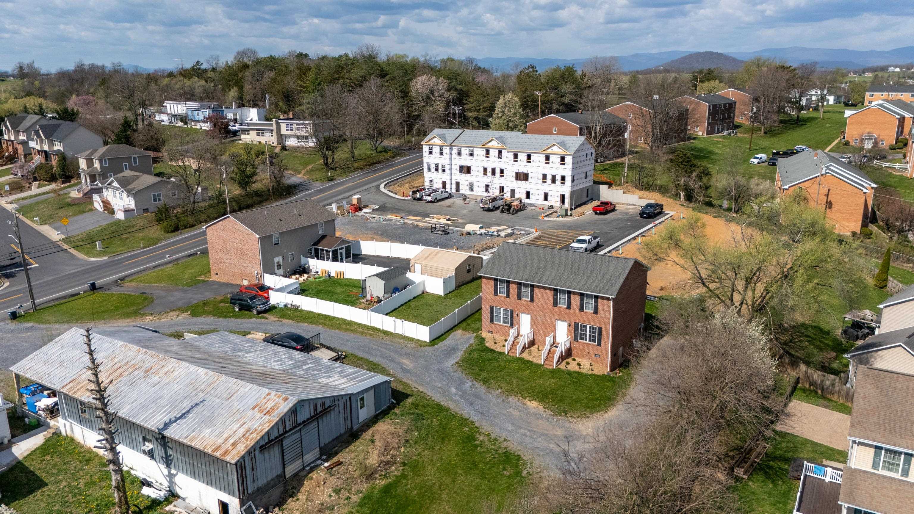 108 PLEASANT HILL RD, HARRISONBURG, Virginia 22801, 4 Bedrooms Bedrooms, ,2 BathroomsBathrooms,Residential,108 PLEASANT HILL RD,675568 MLS # 675568