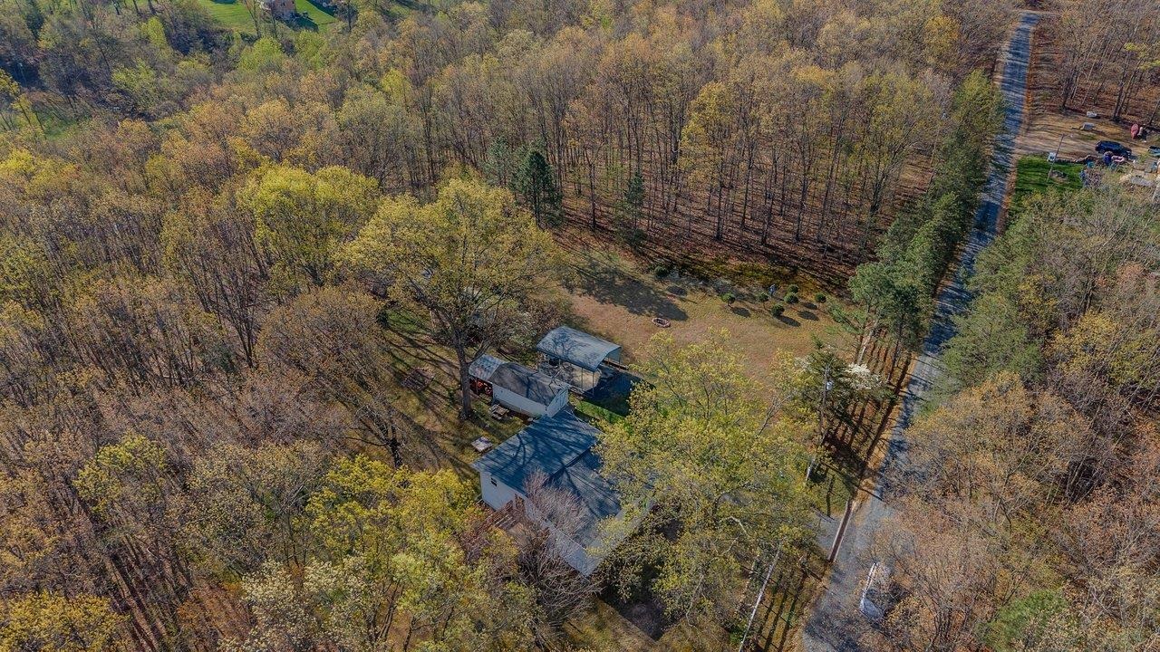 160 GALE LN, STANLEY, Virginia 22851, 2 Bedrooms Bedrooms, ,2 BathroomsBathrooms,Residential,160 GALE LN,675572 MLS # 675572 160 GALE LN, STANLEY, Virginia 22851, 2 Bedrooms Bedrooms, ,2 BathroomsBathrooms,Residential,160 GALE LN,675572 MLS # 675572