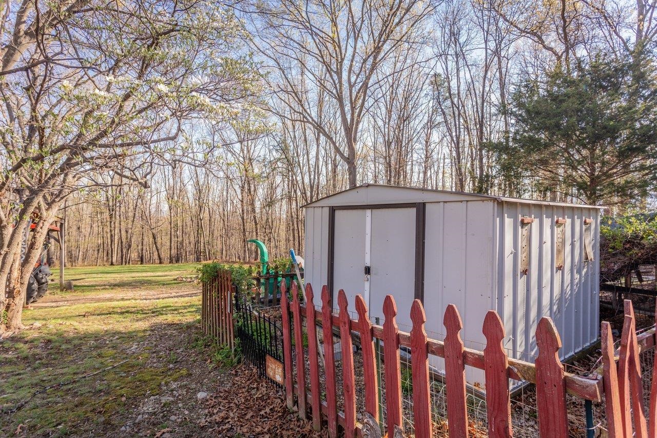 160 GALE LN, STANLEY, Virginia 22851, 2 Bedrooms Bedrooms, ,2 BathroomsBathrooms,Residential,160 GALE LN,675572 MLS # 675572 160 GALE LN, STANLEY, Virginia 22851, 2 Bedrooms Bedrooms, ,2 BathroomsBathrooms,Residential,160 GALE LN,675572 MLS # 675572