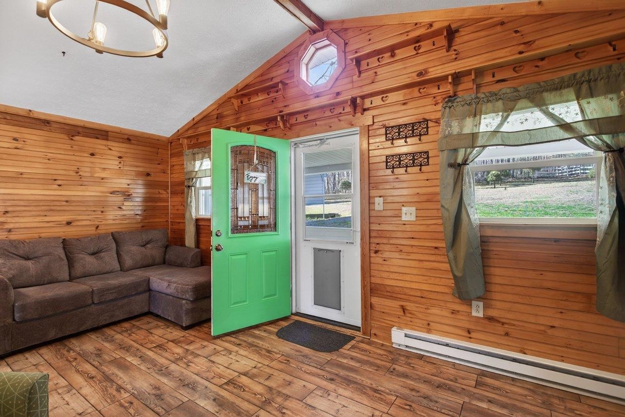 160 GALE LN, STANLEY, Virginia 22851, 2 Bedrooms Bedrooms, ,2 BathroomsBathrooms,Residential,160 GALE LN,675572 MLS # 675572 160 GALE LN, STANLEY, Virginia 22851, 2 Bedrooms Bedrooms, ,2 BathroomsBathrooms,Residential,160 GALE LN,675572 MLS # 675572